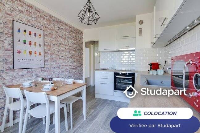 Quarto privado para alugar por € 409 por mês em Le Mans, Rue du Luxembourg