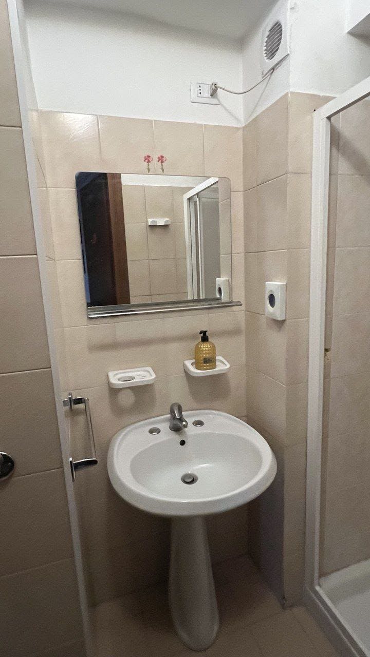 Single room Turin, 1 bed, 18m² — photo 5