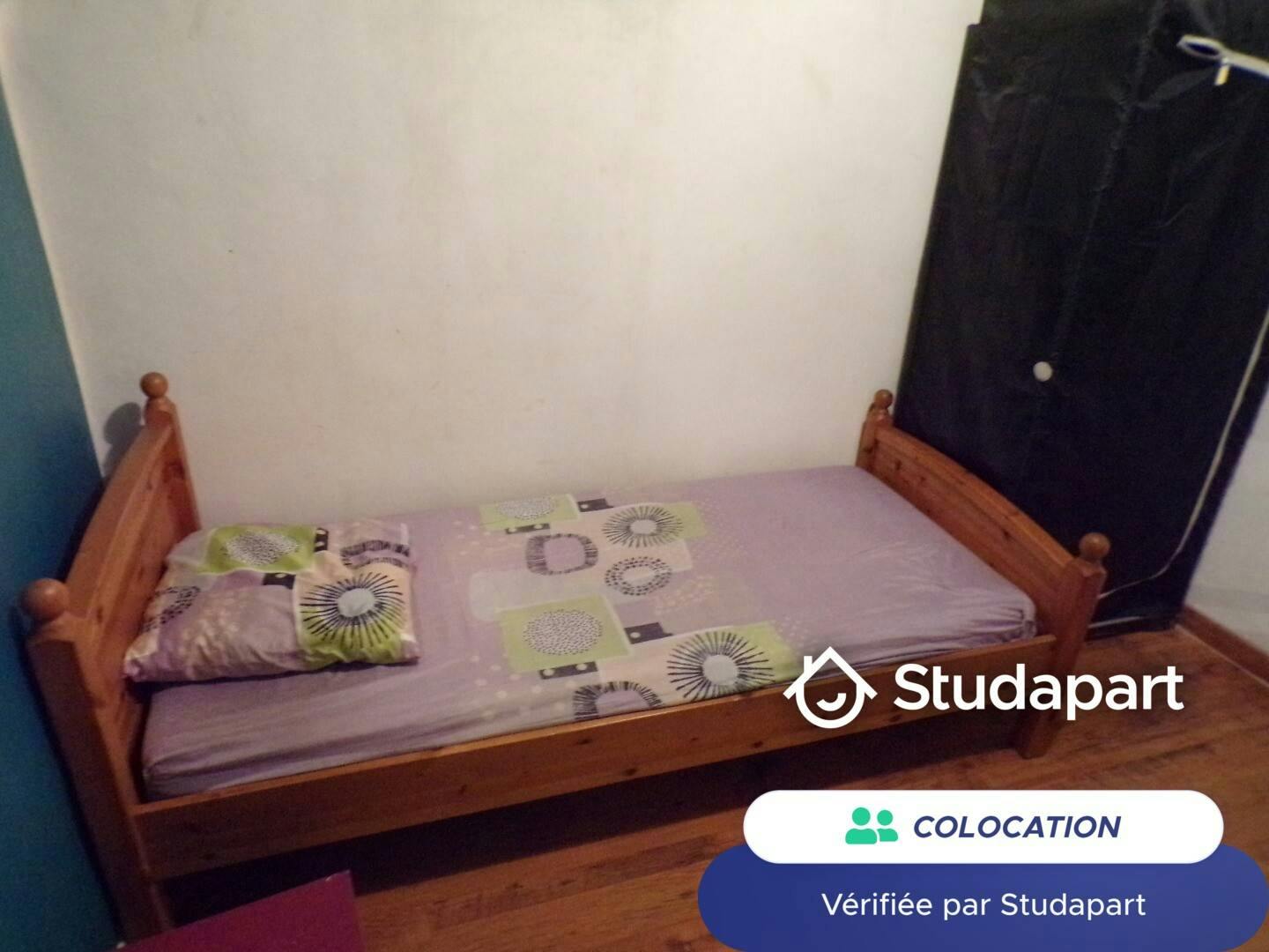 Private room for rent on Rue de Crimée, Marseille - Vue 4