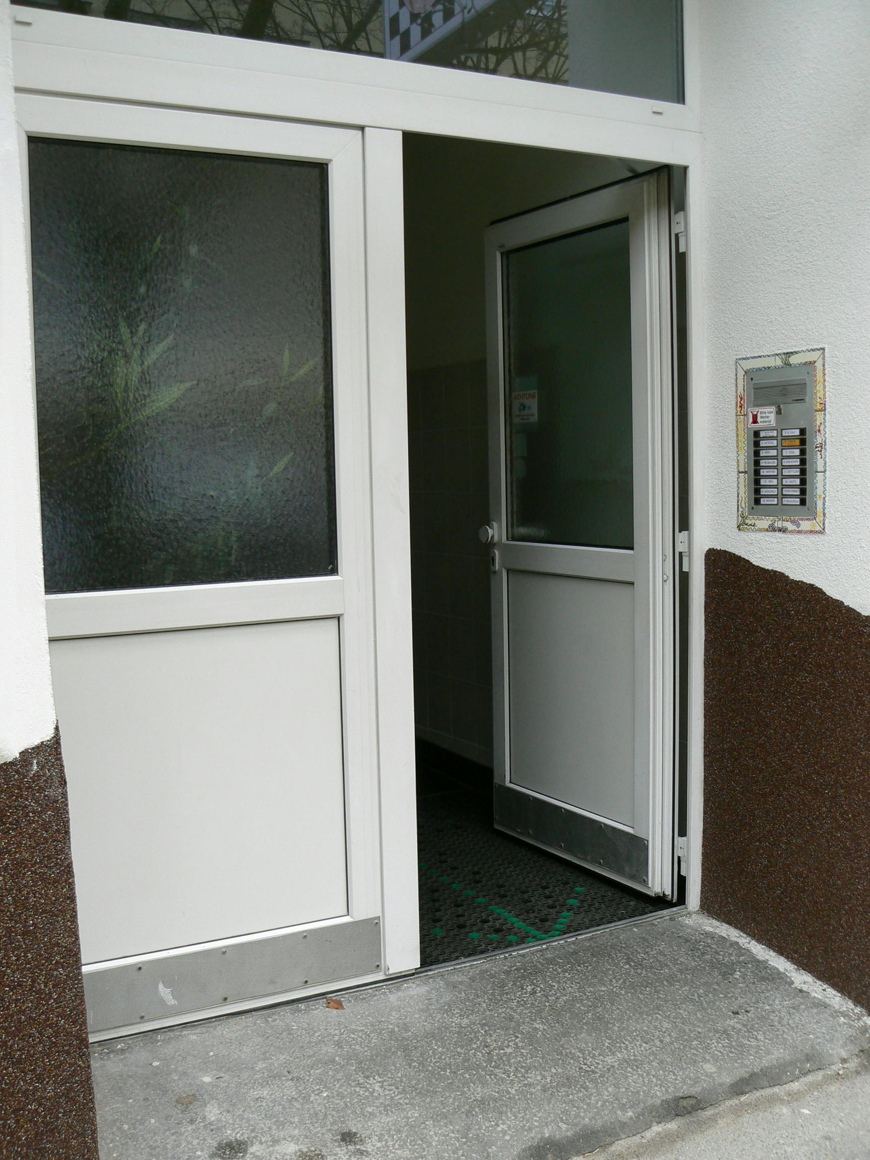 preview gallery tile