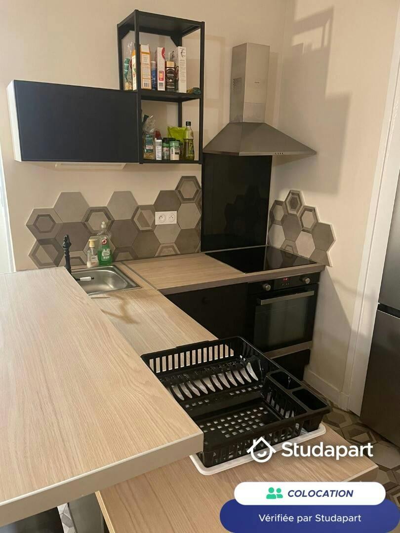 Private room for rent on Boulevard Françoise Duparc, Marseille - Plus