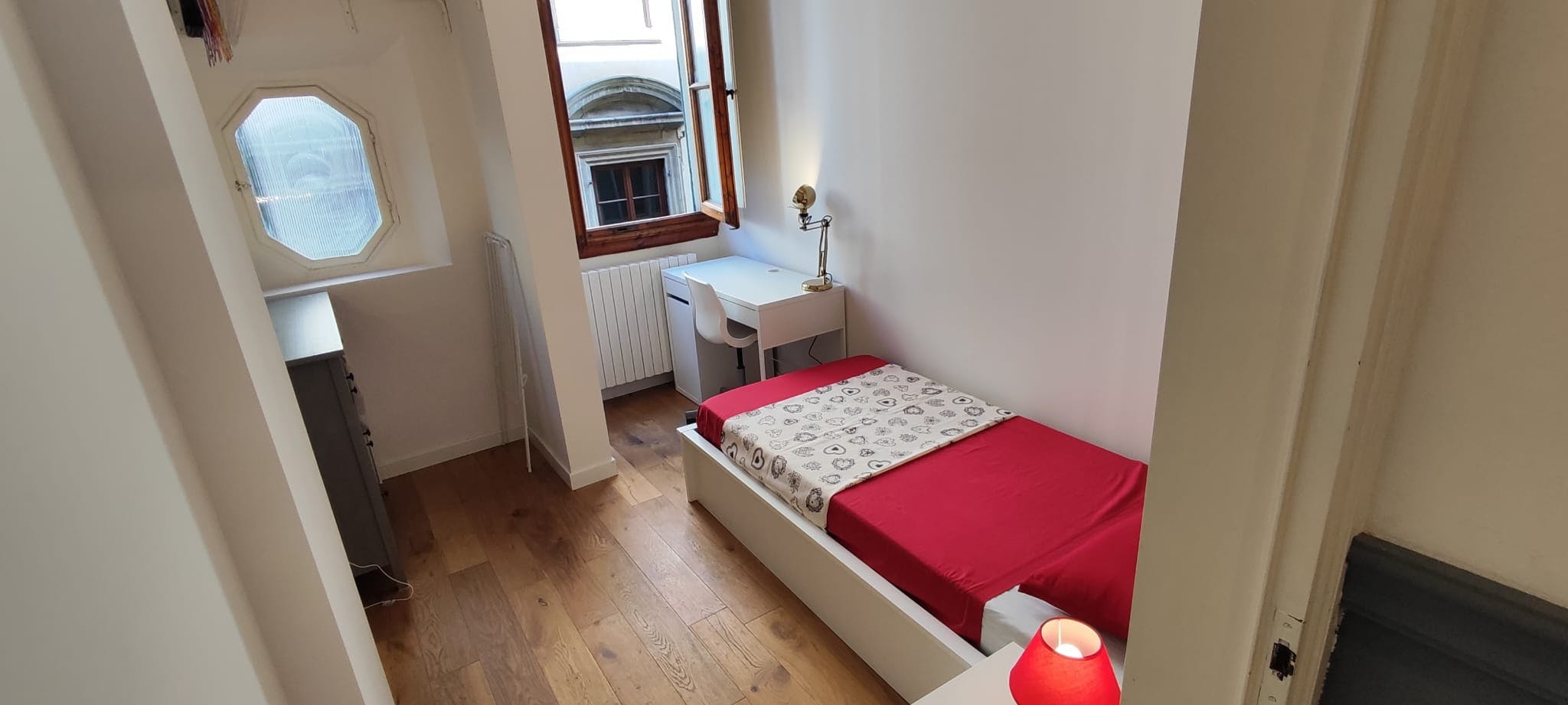 Via Ricasoli, Florence preview