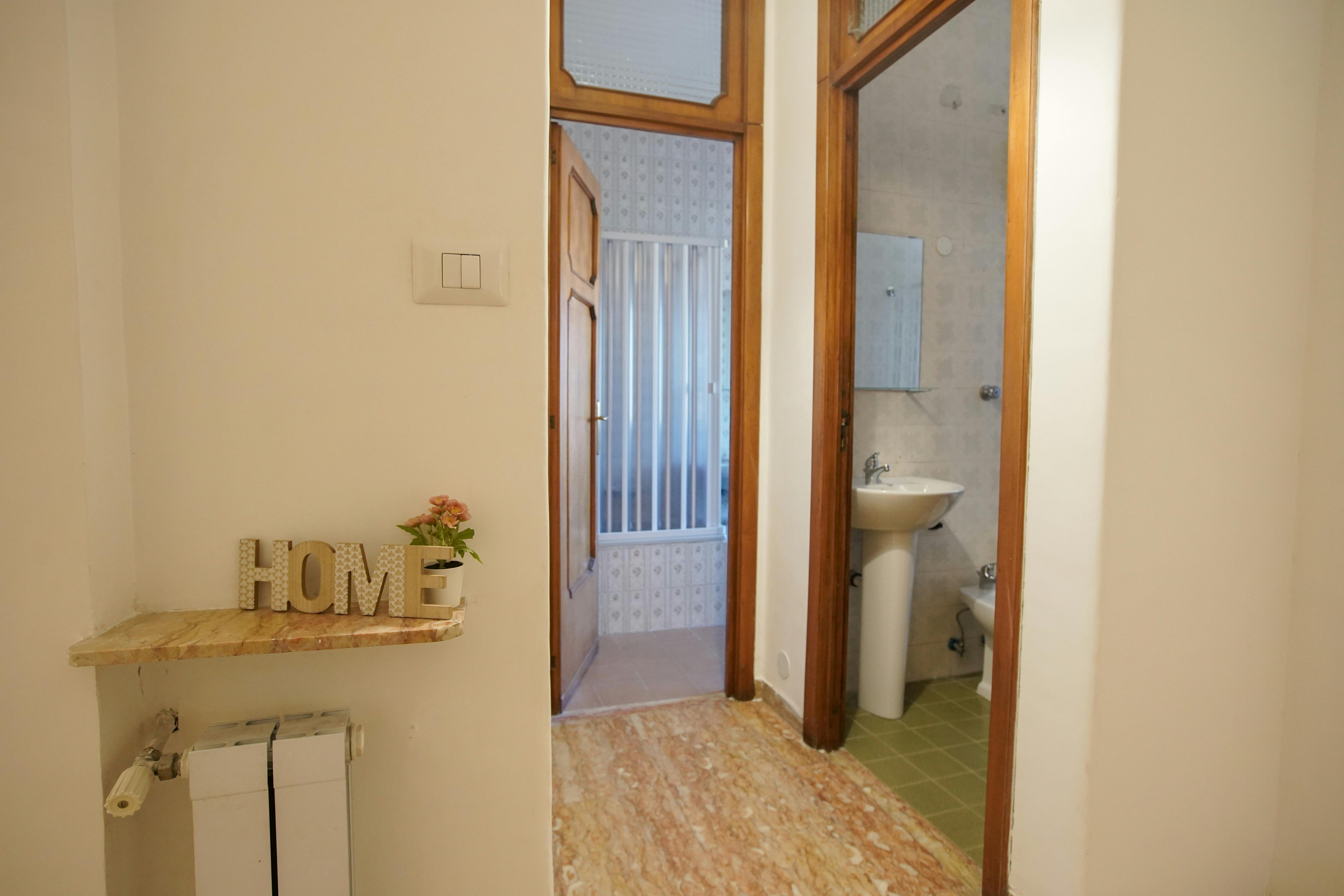 Single room Naples, 1 bed, 13m² — photo 5