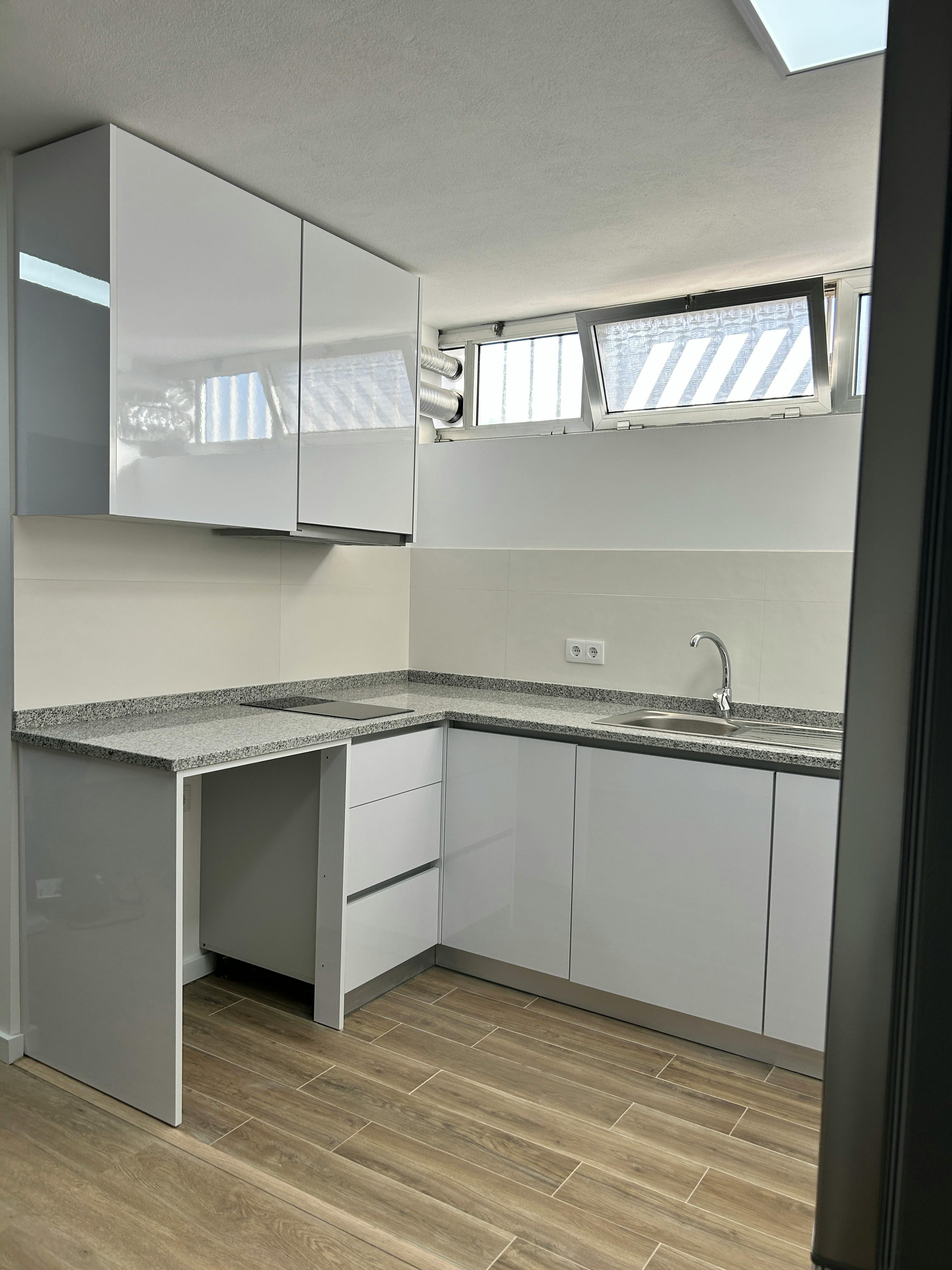 Single room Aveiro, 1 bed, 10m² — photo 3