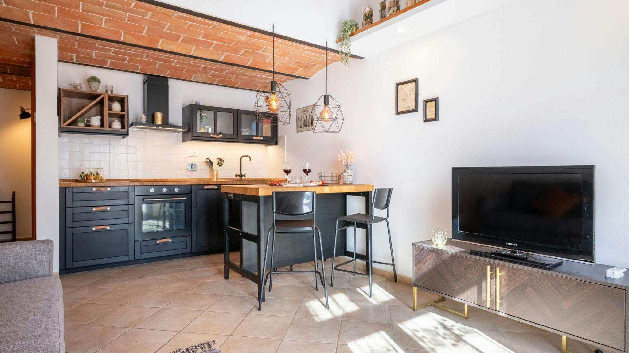 Mieszkanie do wynajęcia za 1 € miesięcznie w mieście Cecina, Via Francesco Domenico Guerrazzi