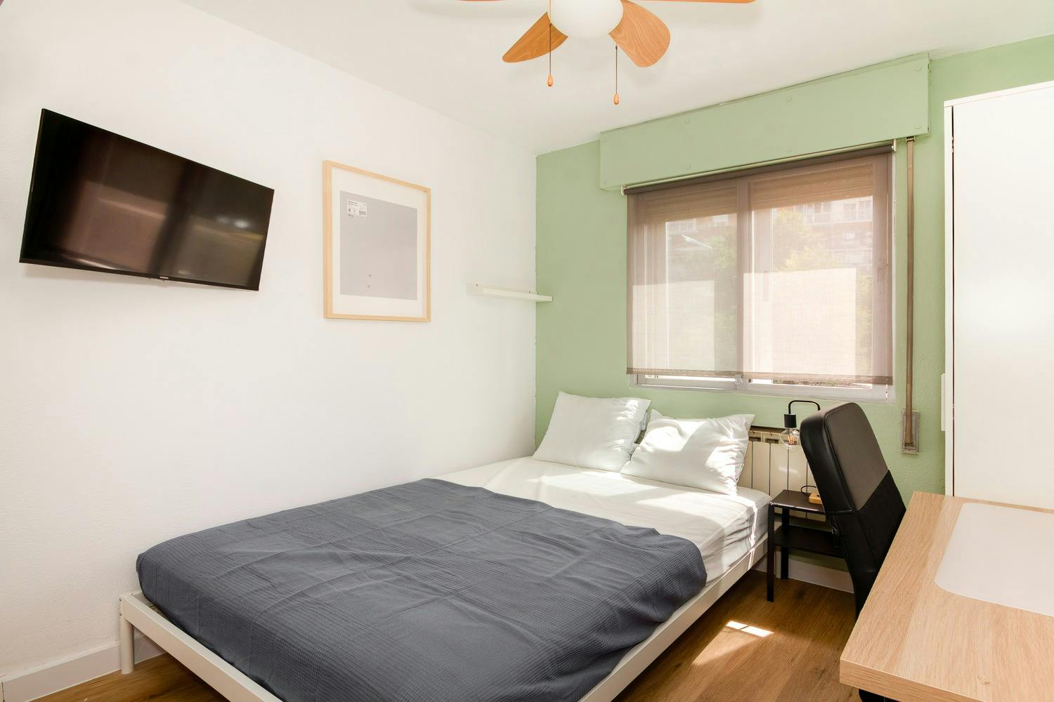 Privat rum att hyra för 405 € i månaden i Alcalá de Henares, Vía Complutense