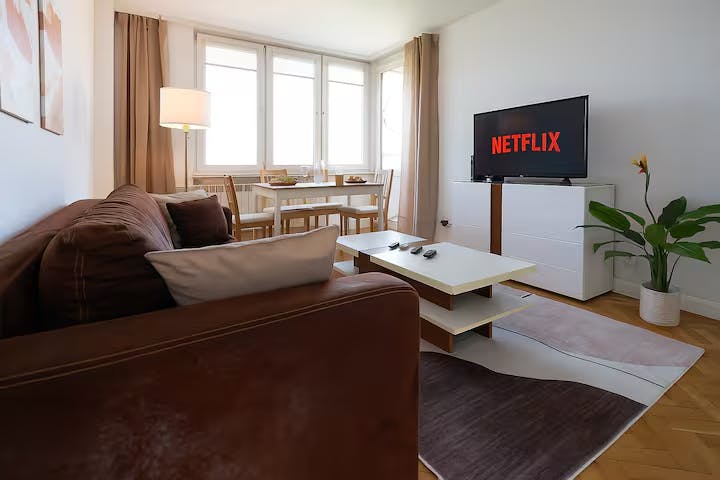 Zielna, Warsaw preview