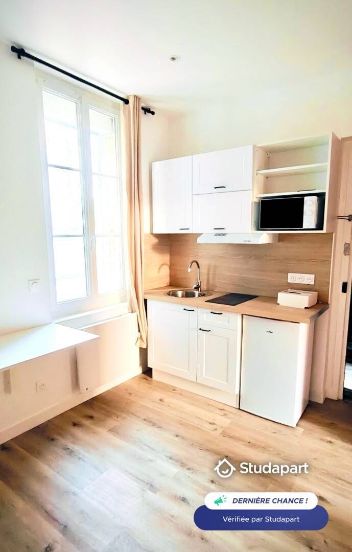 Apartment for rent for €590 per month in Elbeuf, Rue du Tapis Vert