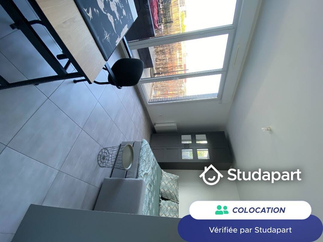 Private room for rent on Avenue des Petites Haies, Créteil - Vue 3
