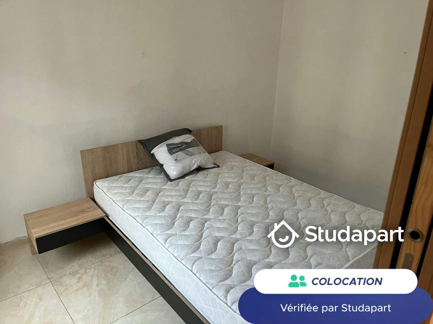 Private room for rent on Rue des Serruriers, Nice - Widok 6