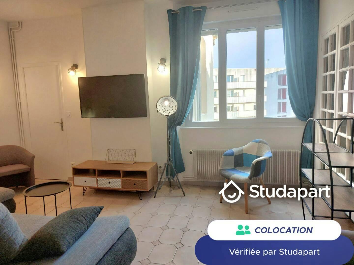 Private room for rent for €495 per month in Reims, Rue Ernest Renan