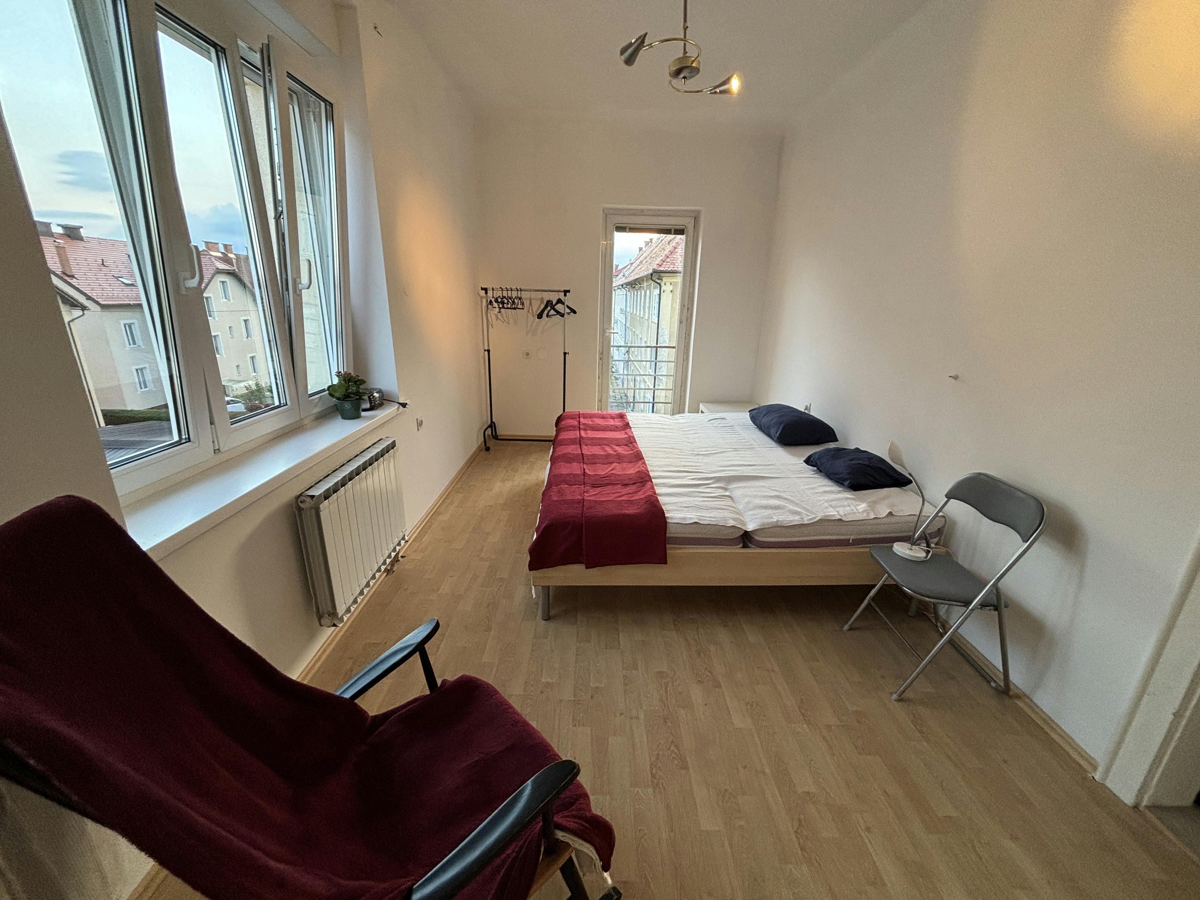 Appartement te huur voor € 500 per maand in Maribor, Smetanova ulica