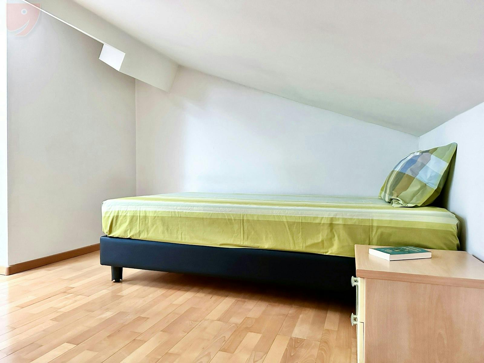 Shared room for rent for €500 per month in Trento, Via Tommaso Gar