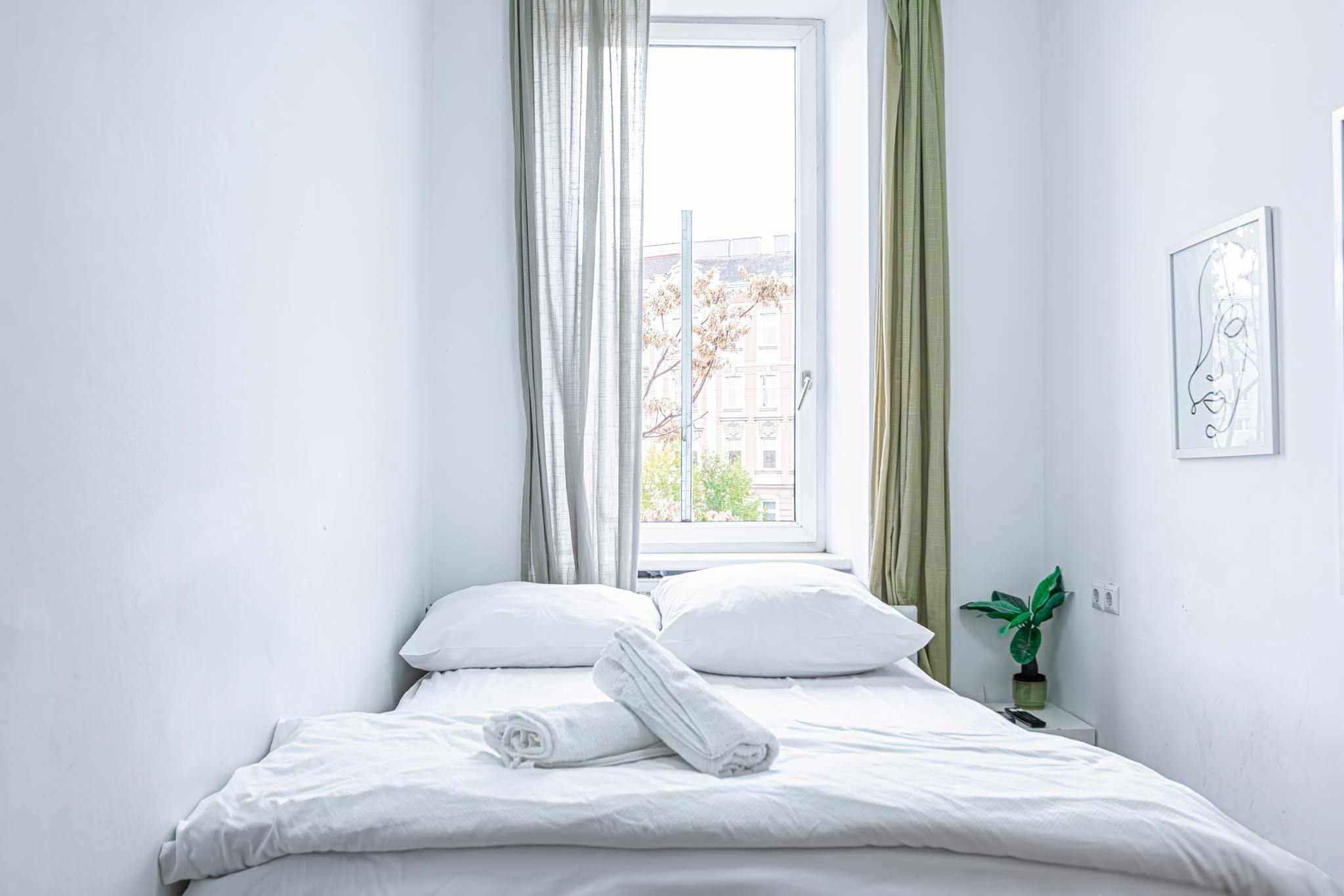 Allerheiligengasse, Vienna preview