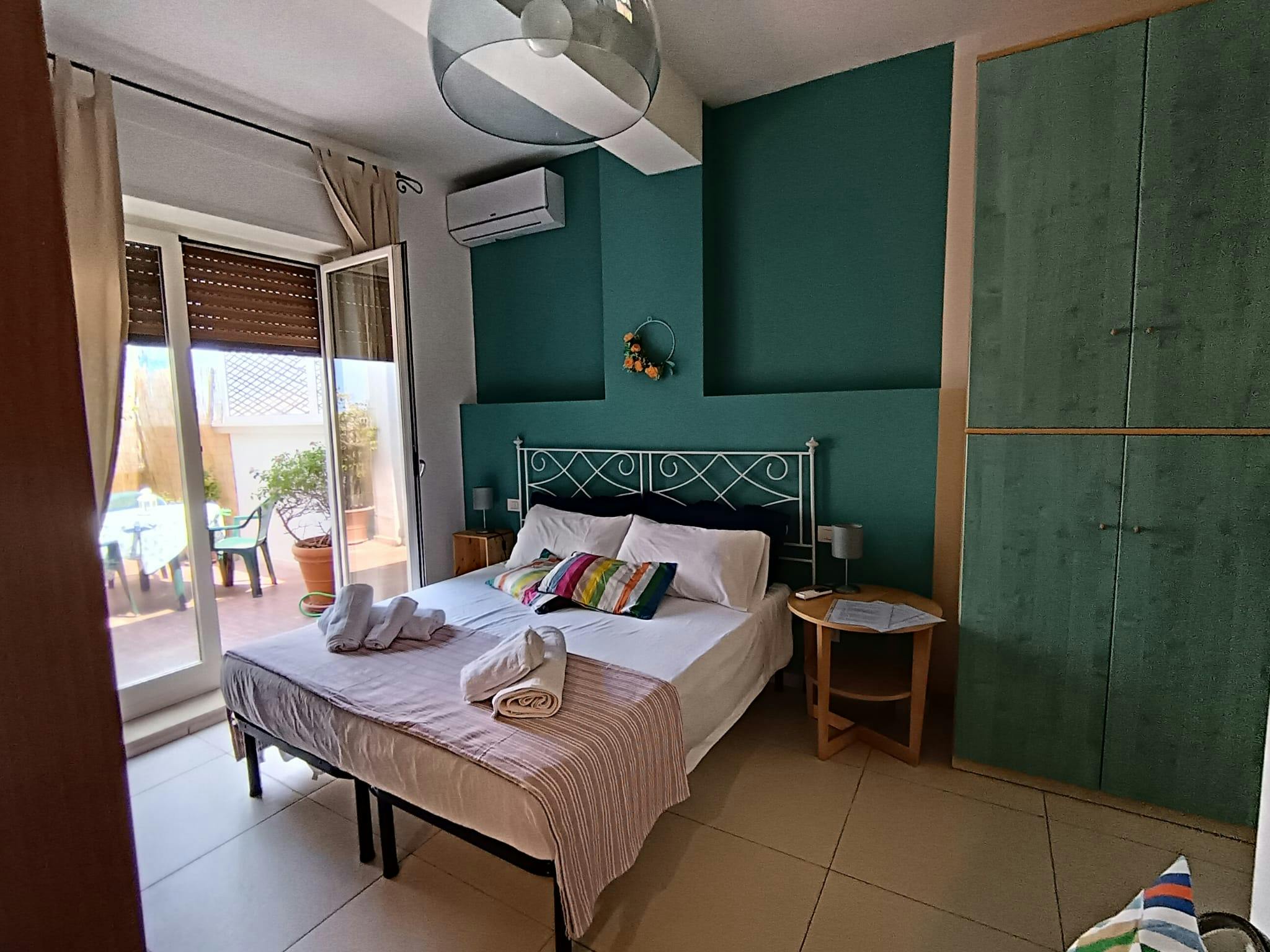 公寓 正在以 €1,200 的月租出租，其位于 Bari, Via Raffaele Armenise