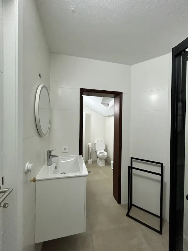 Private room in Avenida Santa Joana, Aveiro room image 1