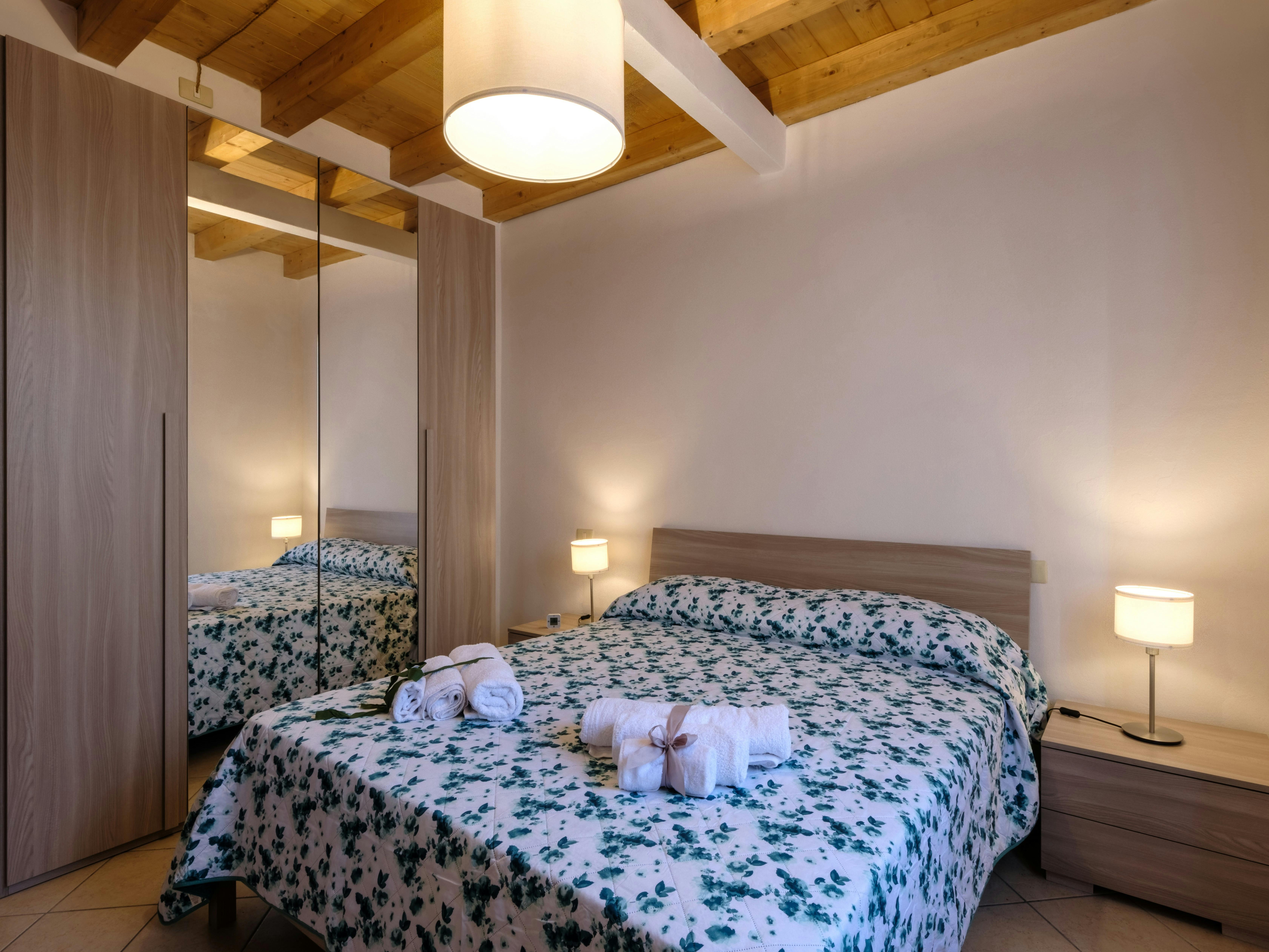 Apartment for rent for €5,230 per month in Castelnuovo del Garda, Via Milano