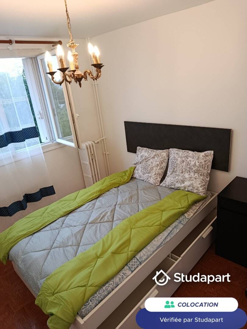 Private room for rent for €460 per month in Creil, Allée de Lorraine