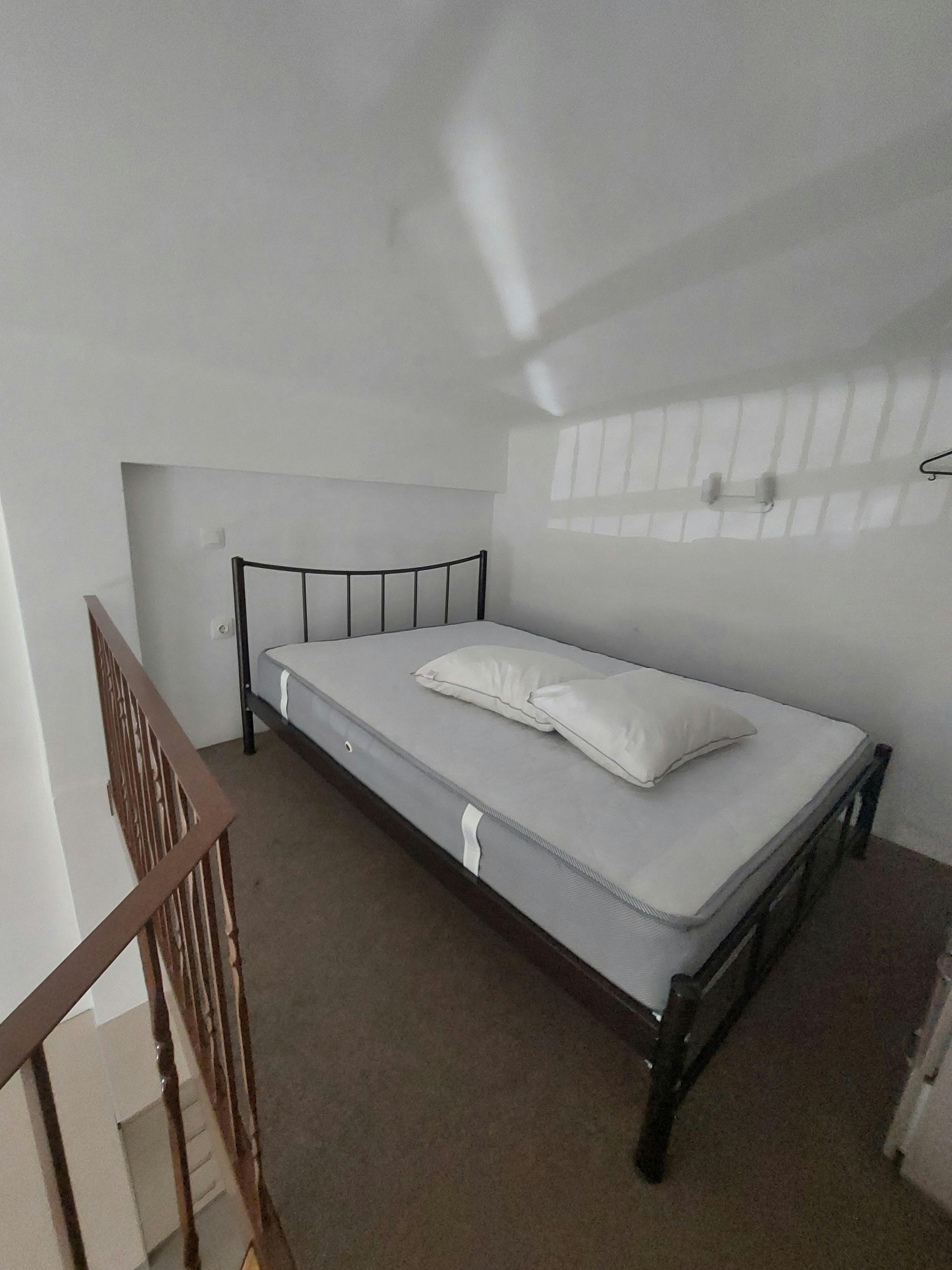 Studio for rent for €550 per month in Athens, Petropoulaki