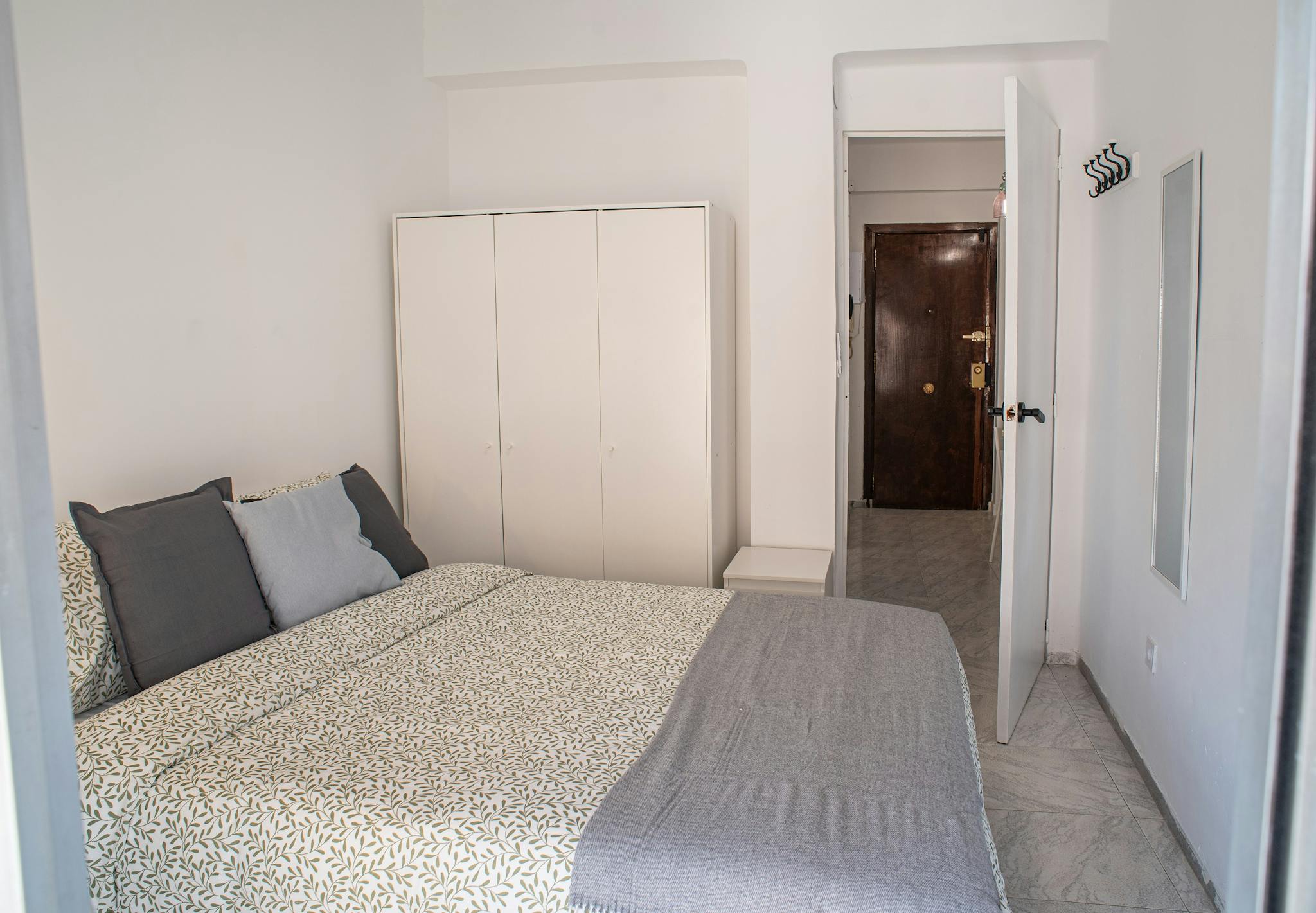 Carrer de Sant Lluís Bertran, Torrent preview