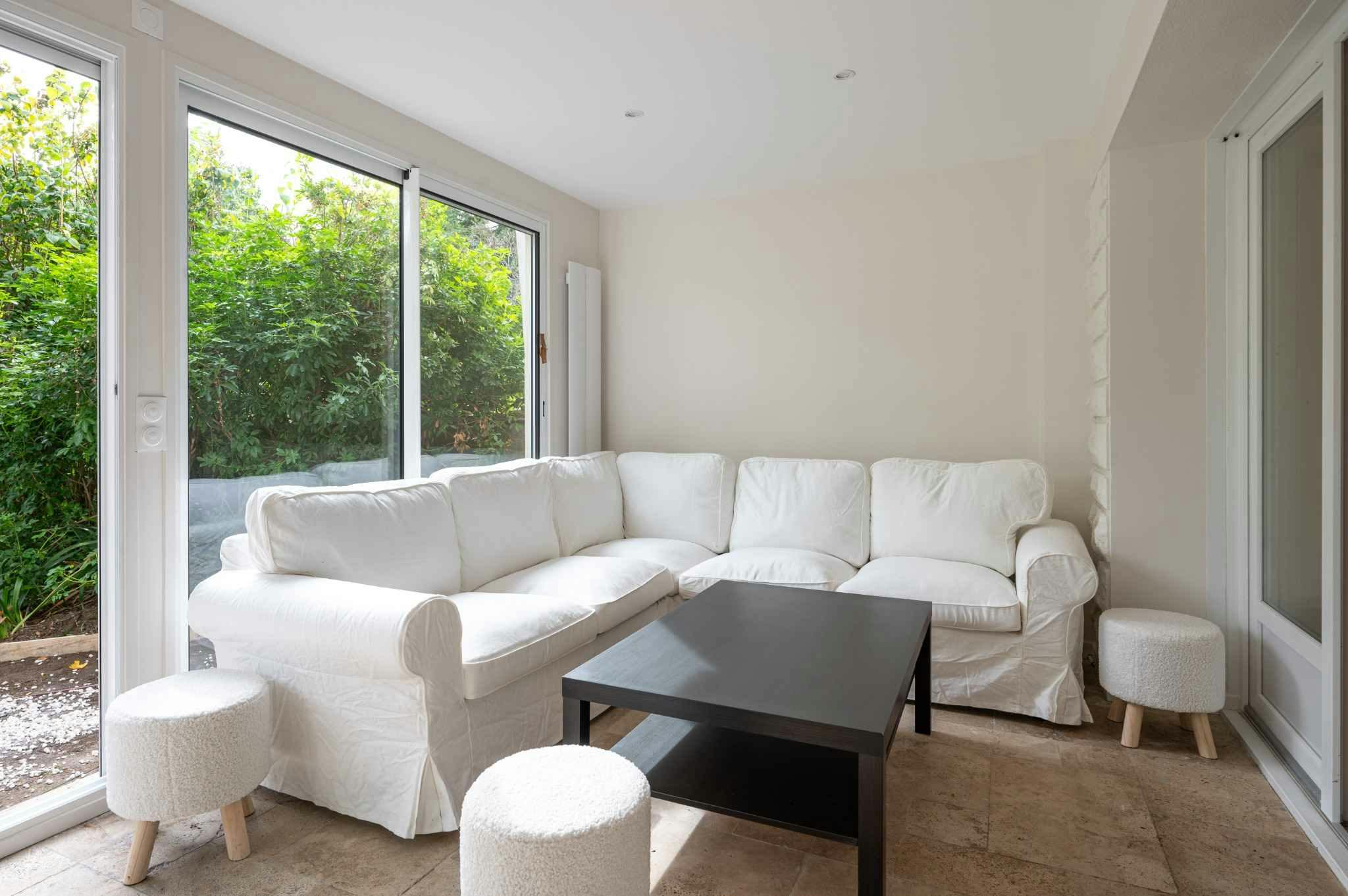 Rue Claude Bernard, Issy-les-Moulineaux-Issy-les-Moulineaux-ROOM-1