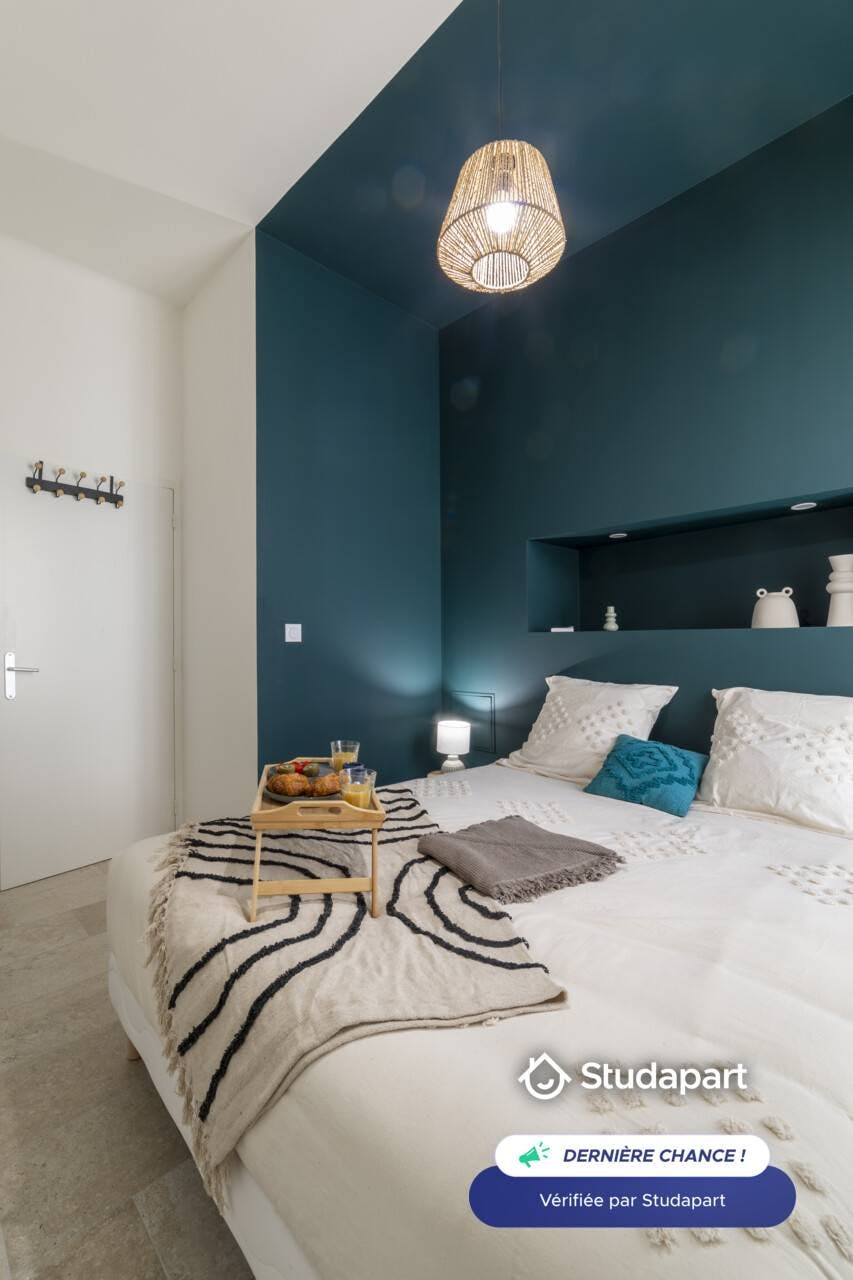 Apartment for rent on Rue Astruc, Nîmes - Widok 3