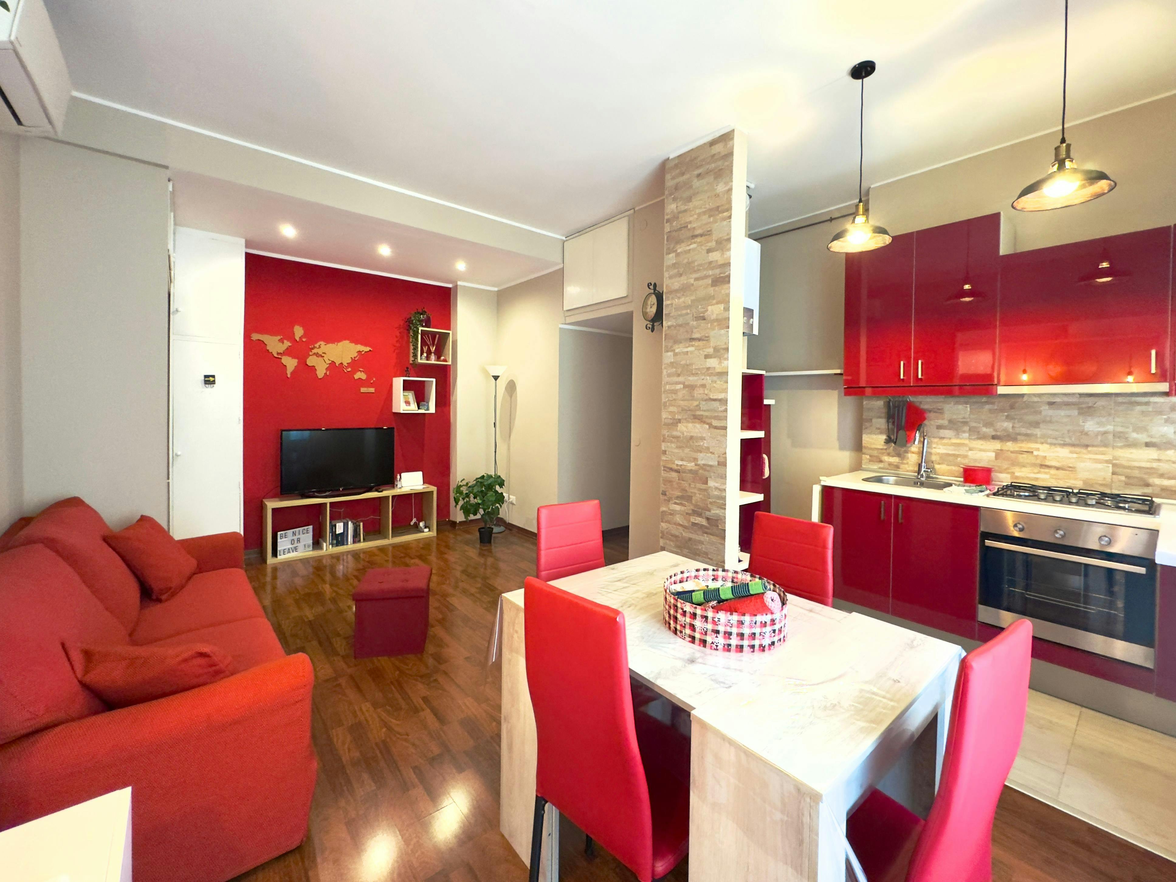 Apartment for rent for €1,500 per month in Milan, Viale Fulvio Testi