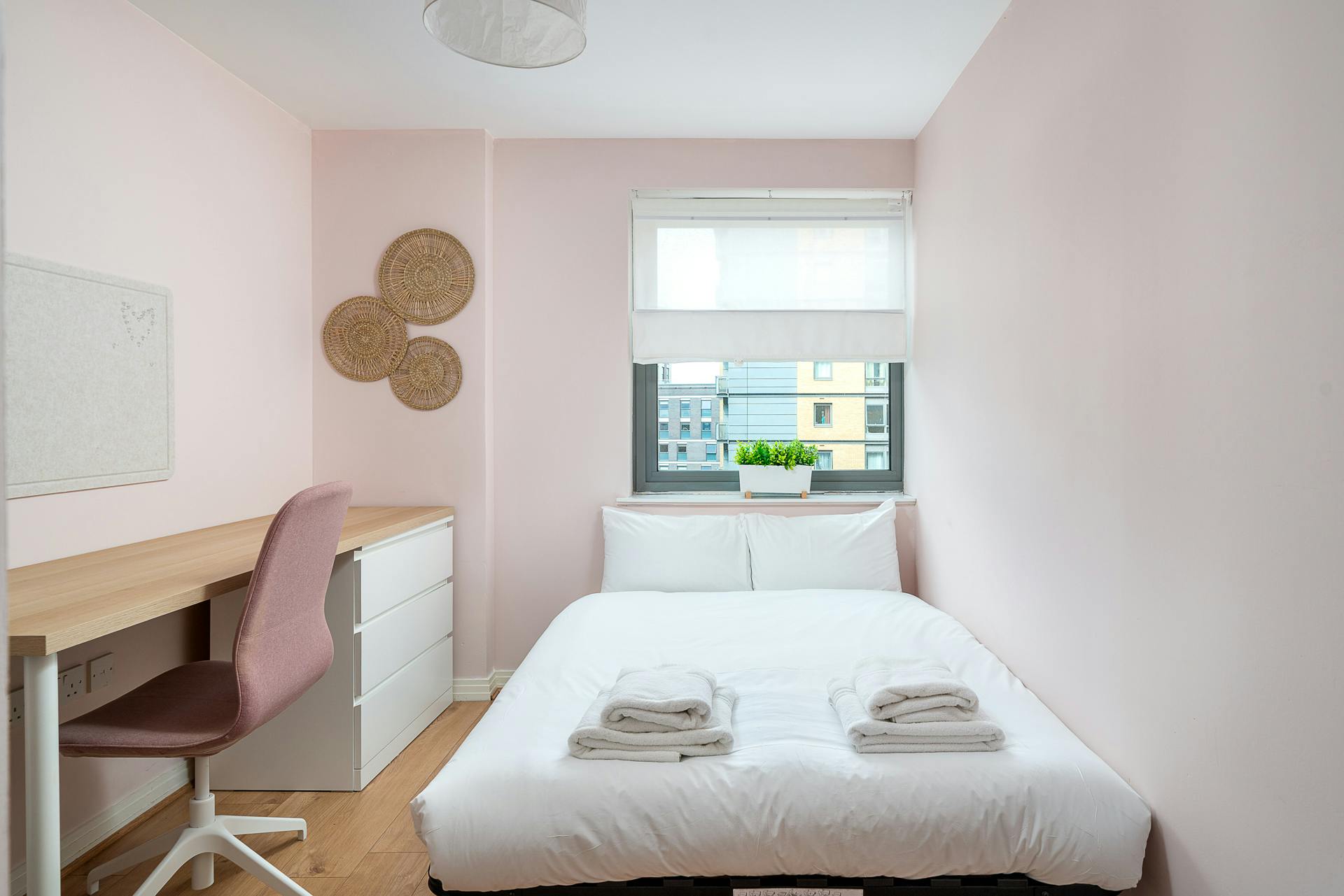 Apartment London, 2 beds — photo 9