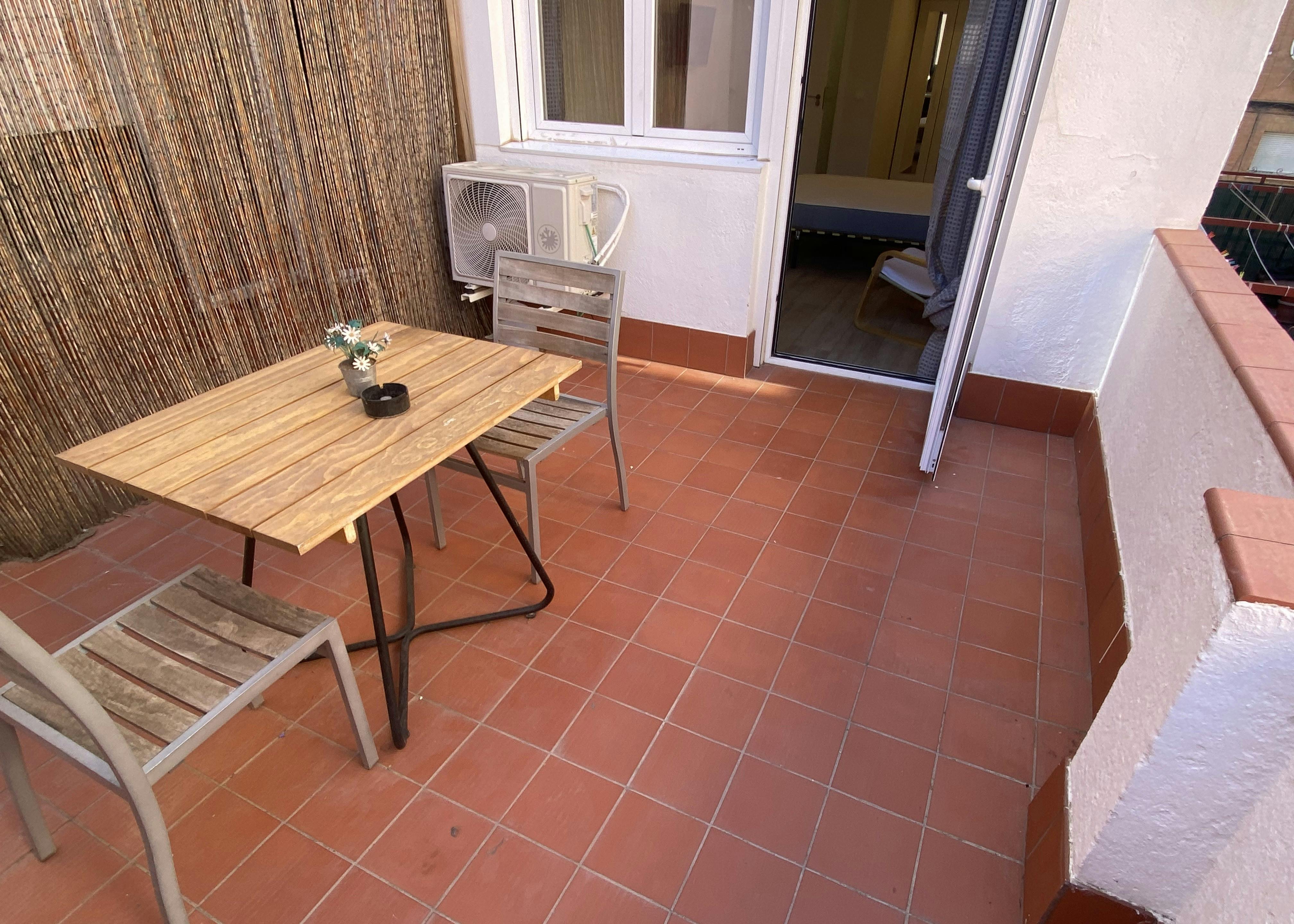 Single room Madrid, 1 bed, 21m² — photo 1