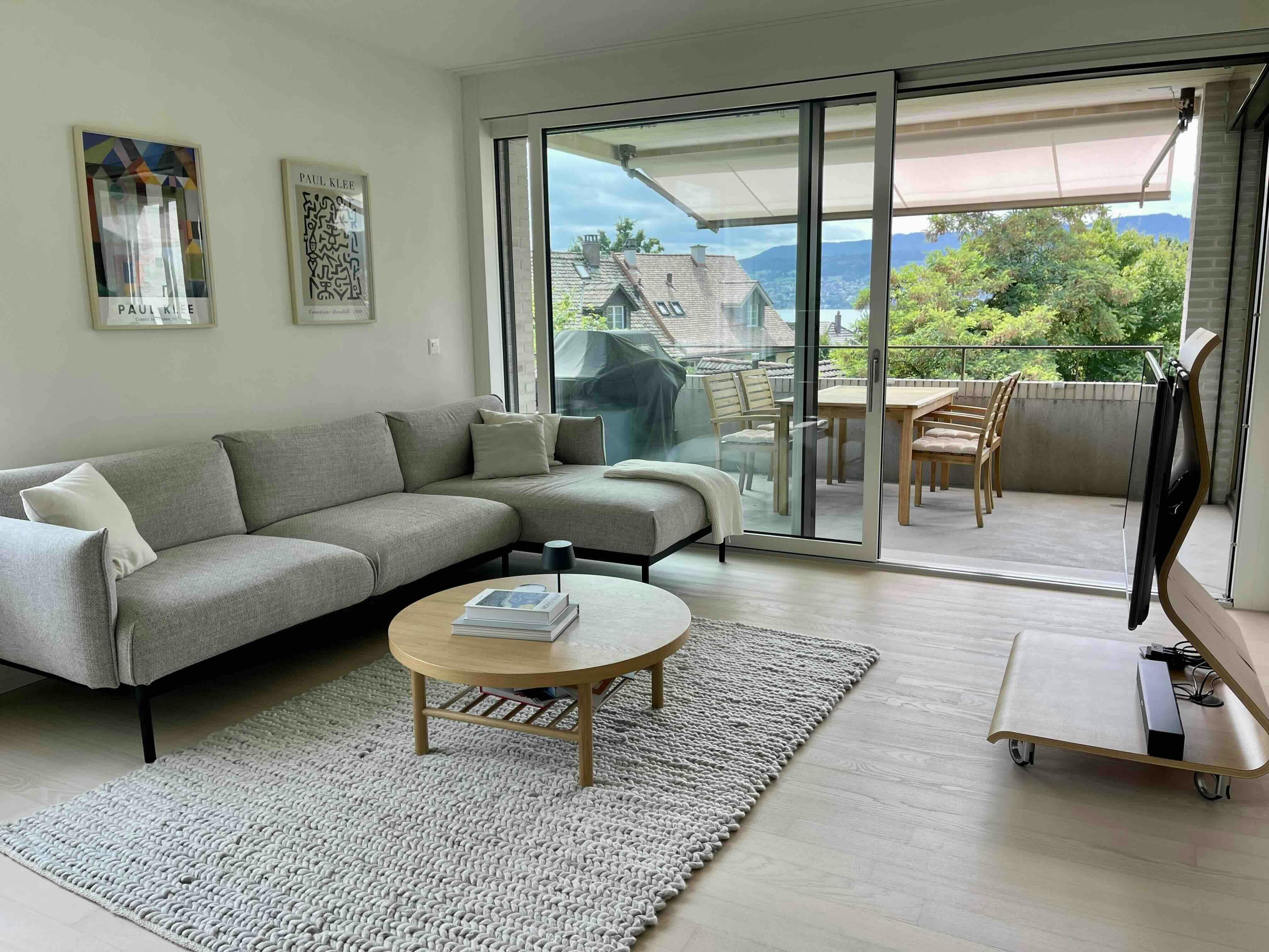 Lägenhet att hyra för 4 350 CHF i månaden i Küsnacht, Wiesenstrasse