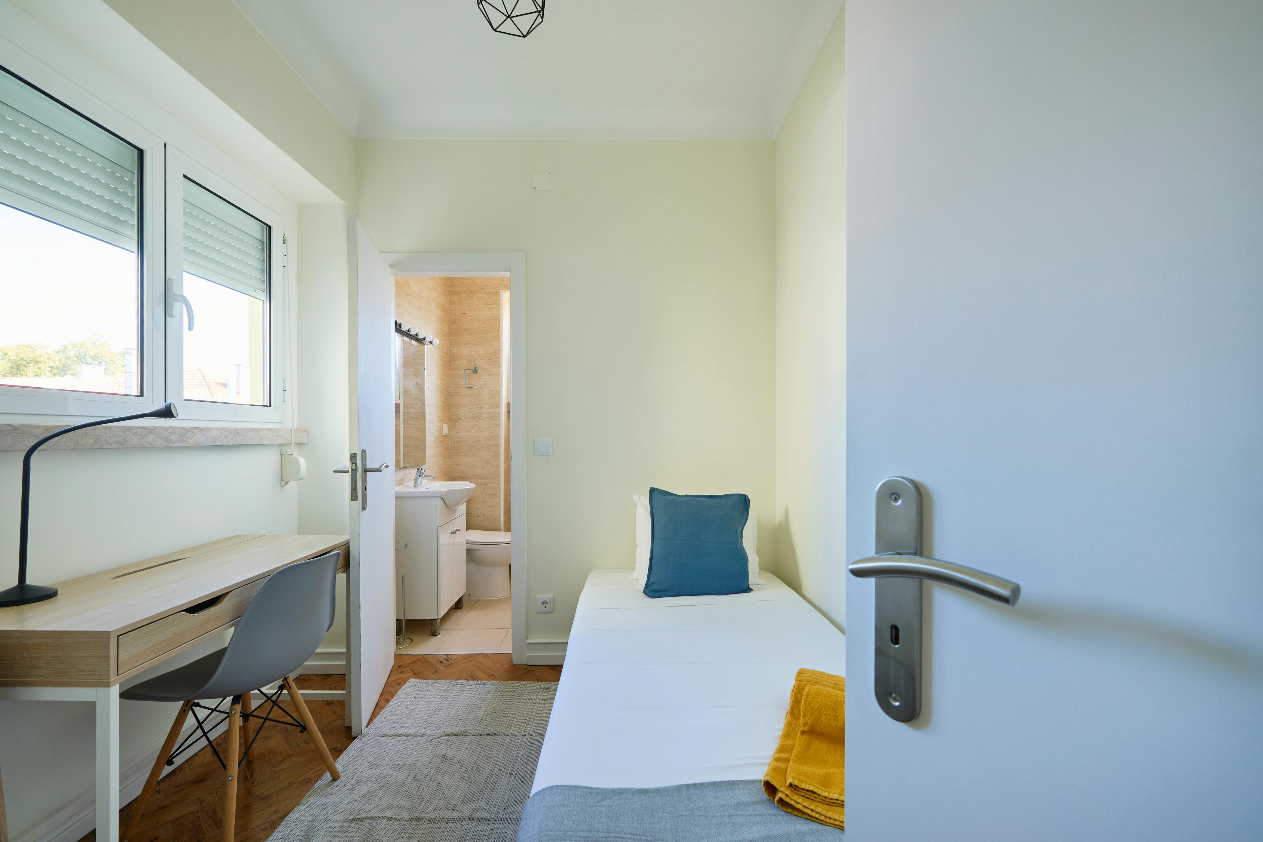 Rua José Duro, Lisbon preview