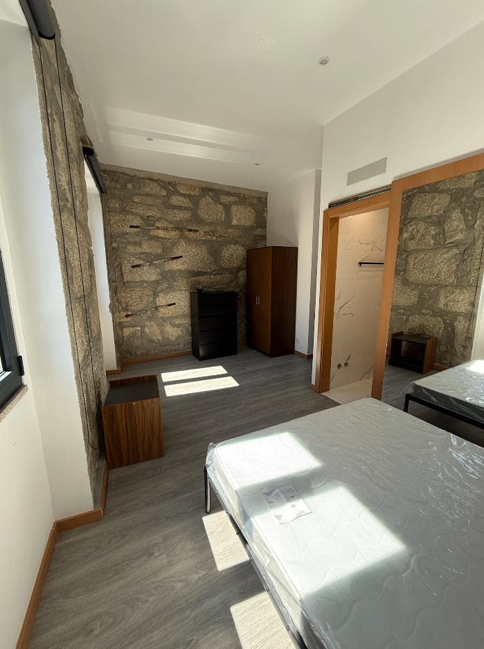Single room Vila Nova De Gaia, 1 bed, 14m² — photo 3