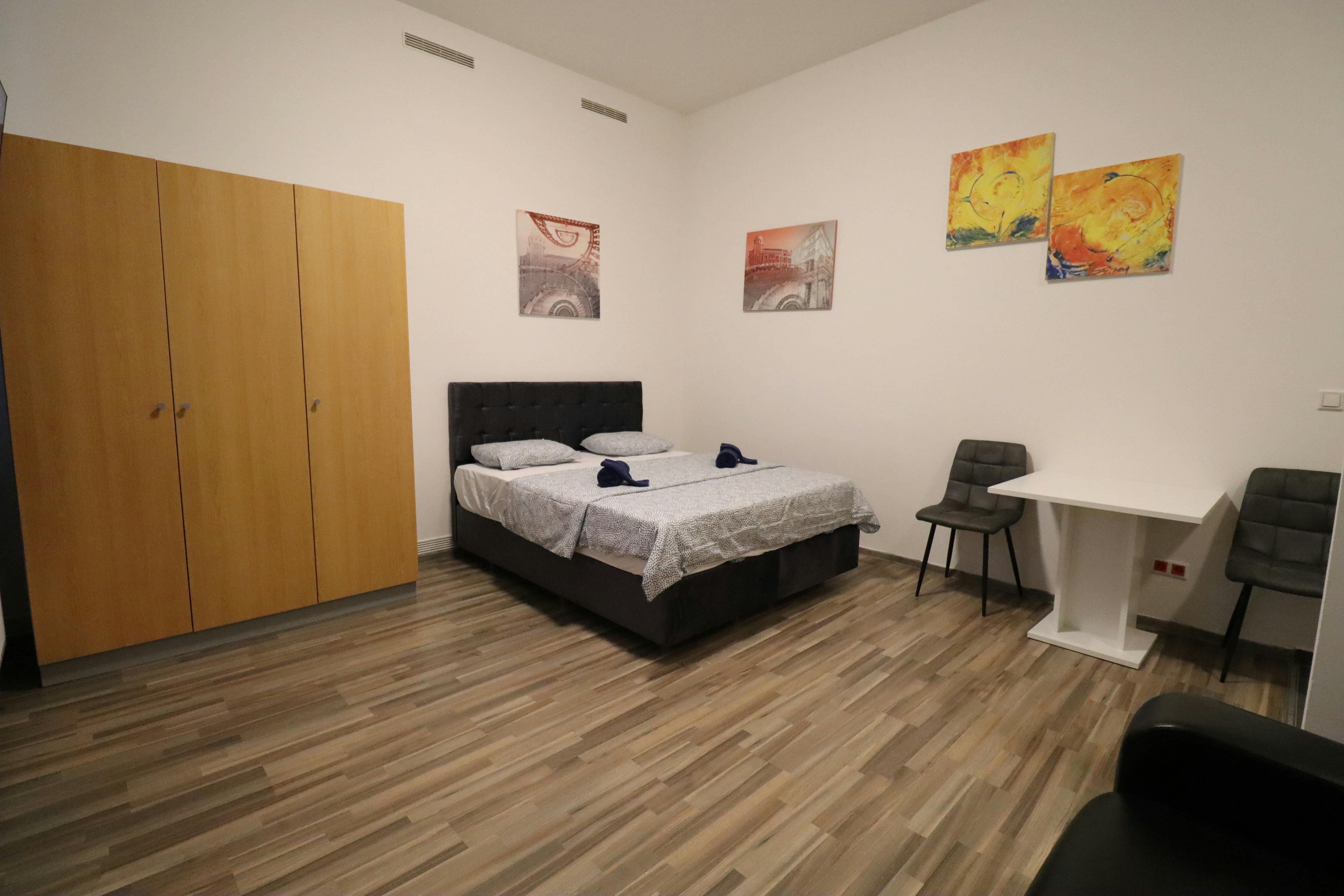 Schönbrunner Straße, Vienna preview