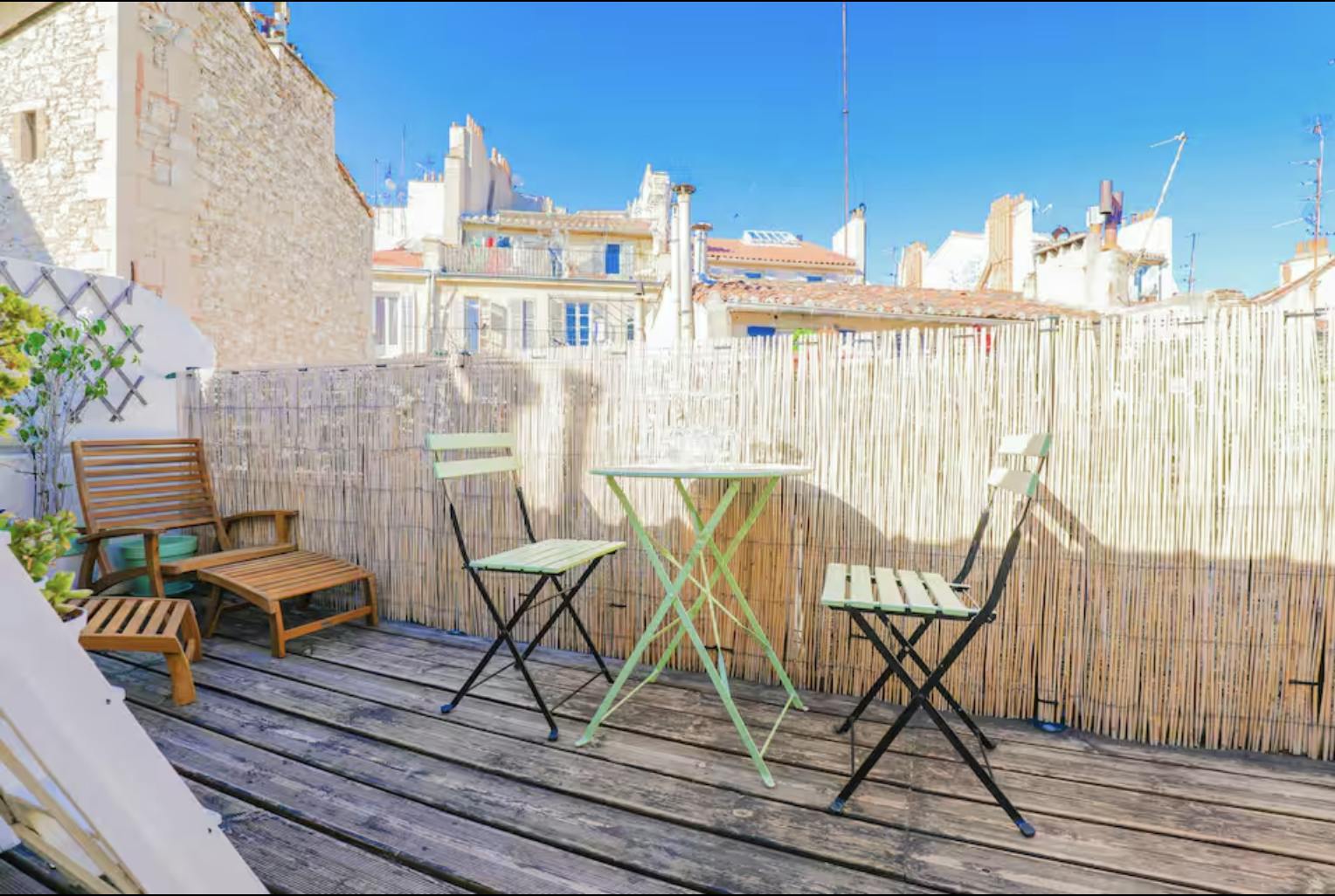 单间公寓 正在以 €800 的月租出租，其位于 Marseille, Rue de la Palud