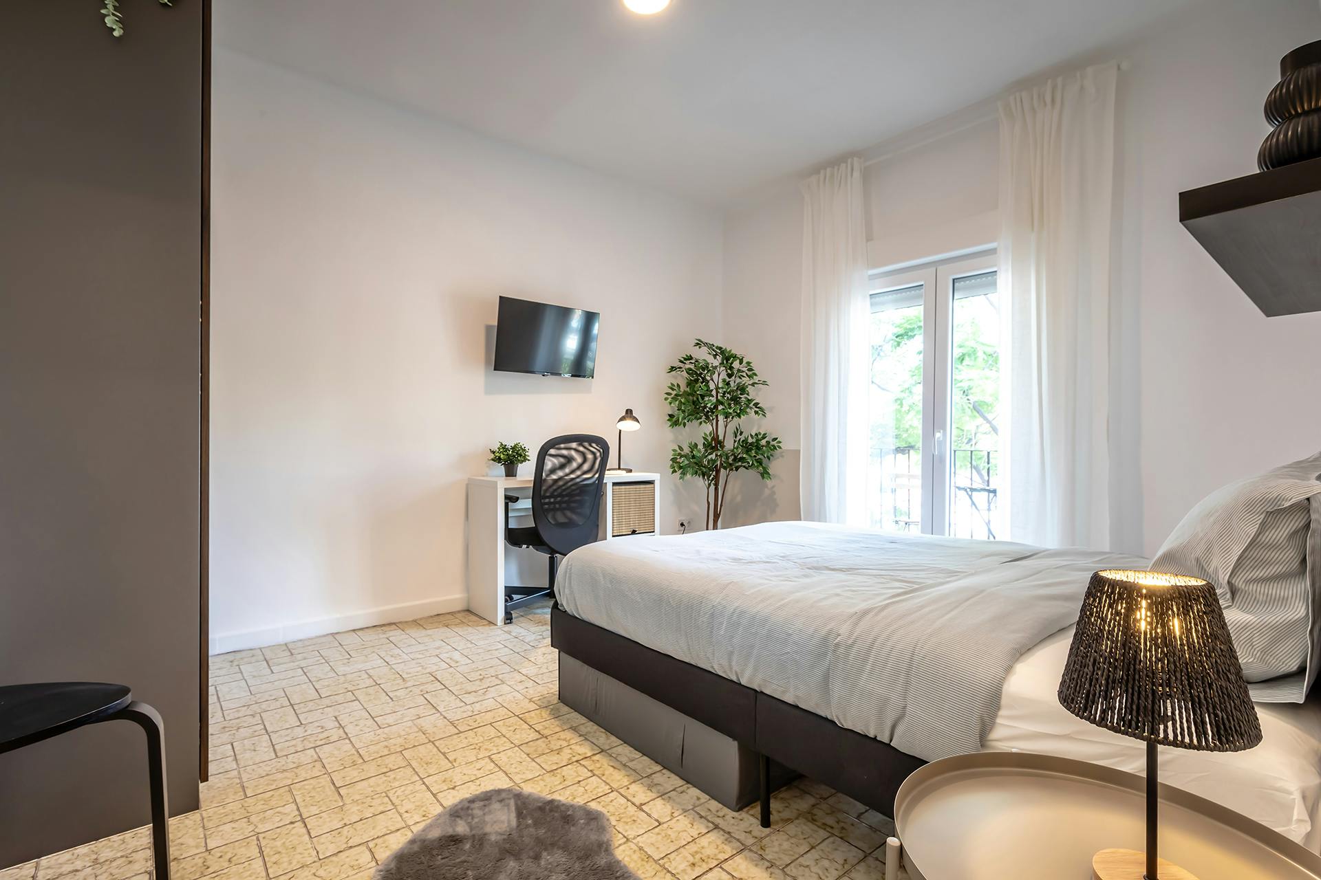 preview gallery tile