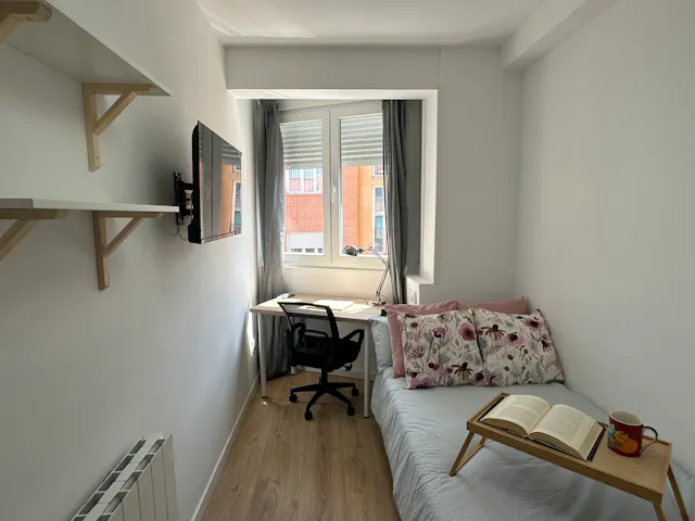 Private room in Calle de Manuel Galindo, Madrid (1656004) room image 2