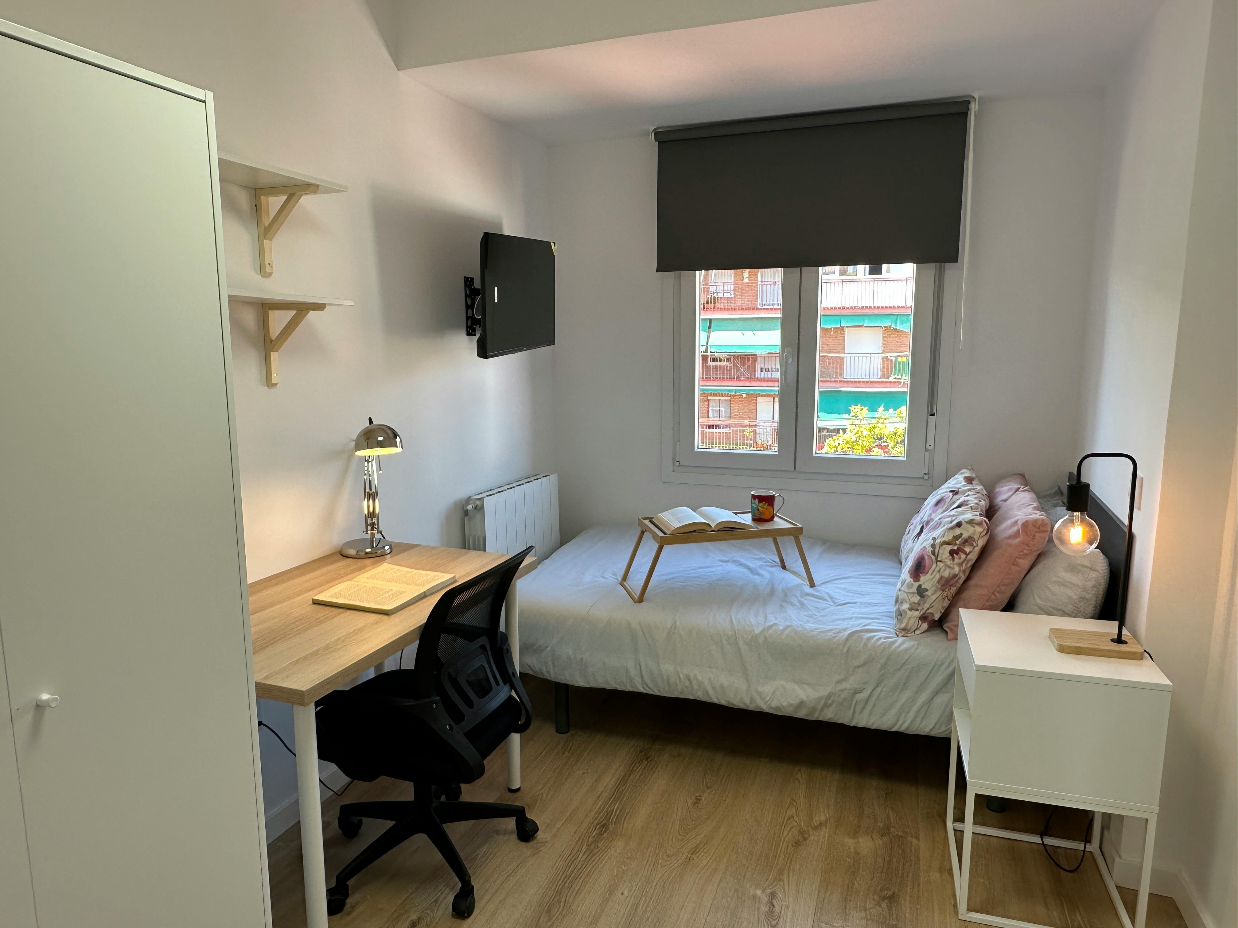Single room Madrid, 1 bed — photo 10