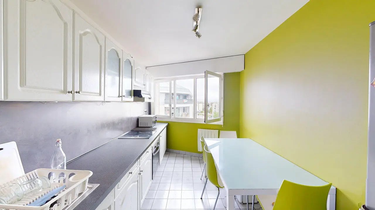 私人房间 正在以 CHF 602 的月租出租，其位于 Annemasse, Rue de Genève