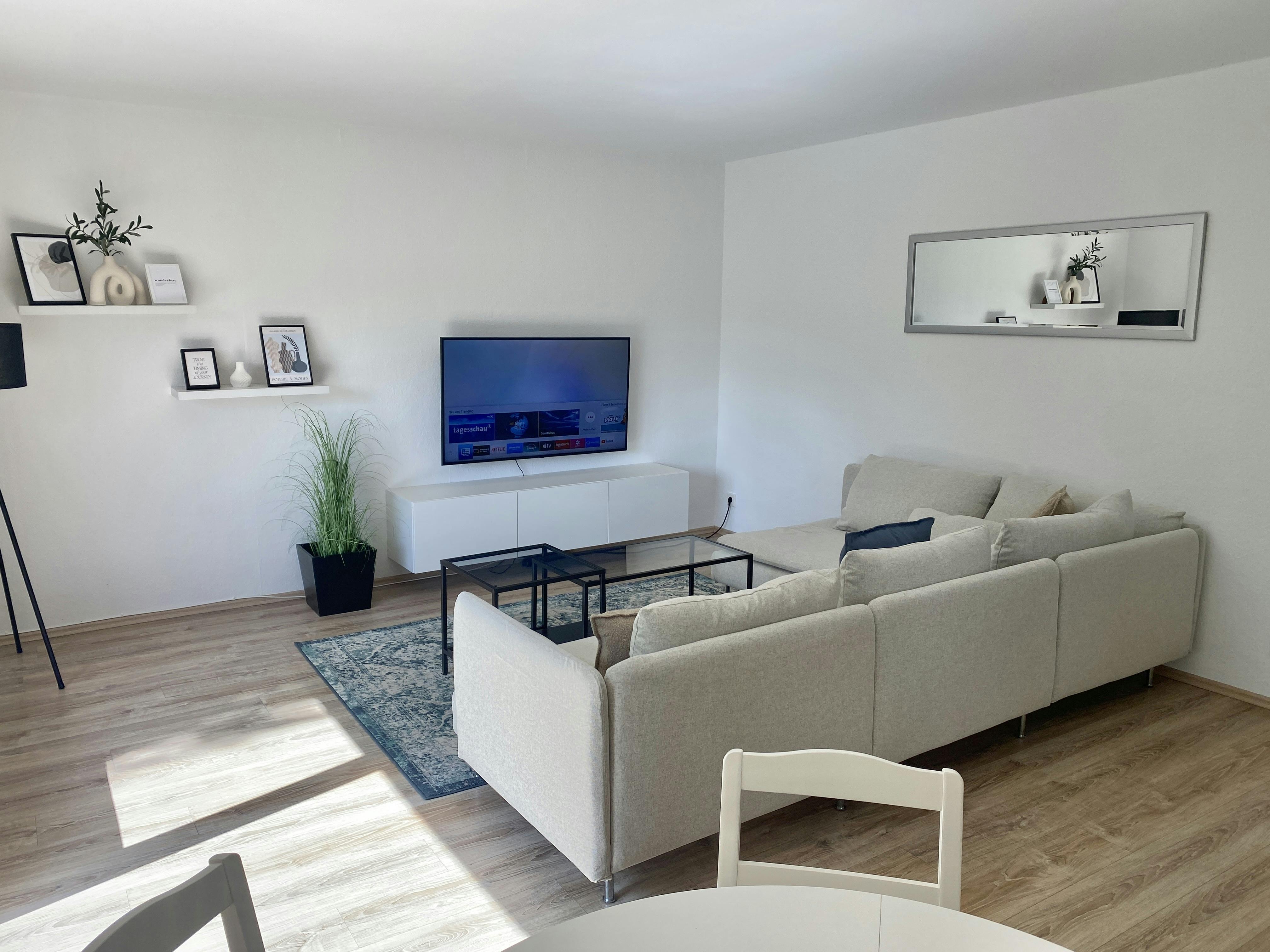 Apartment for rent for €3,000 per month in Königswinter, Am Härenberg