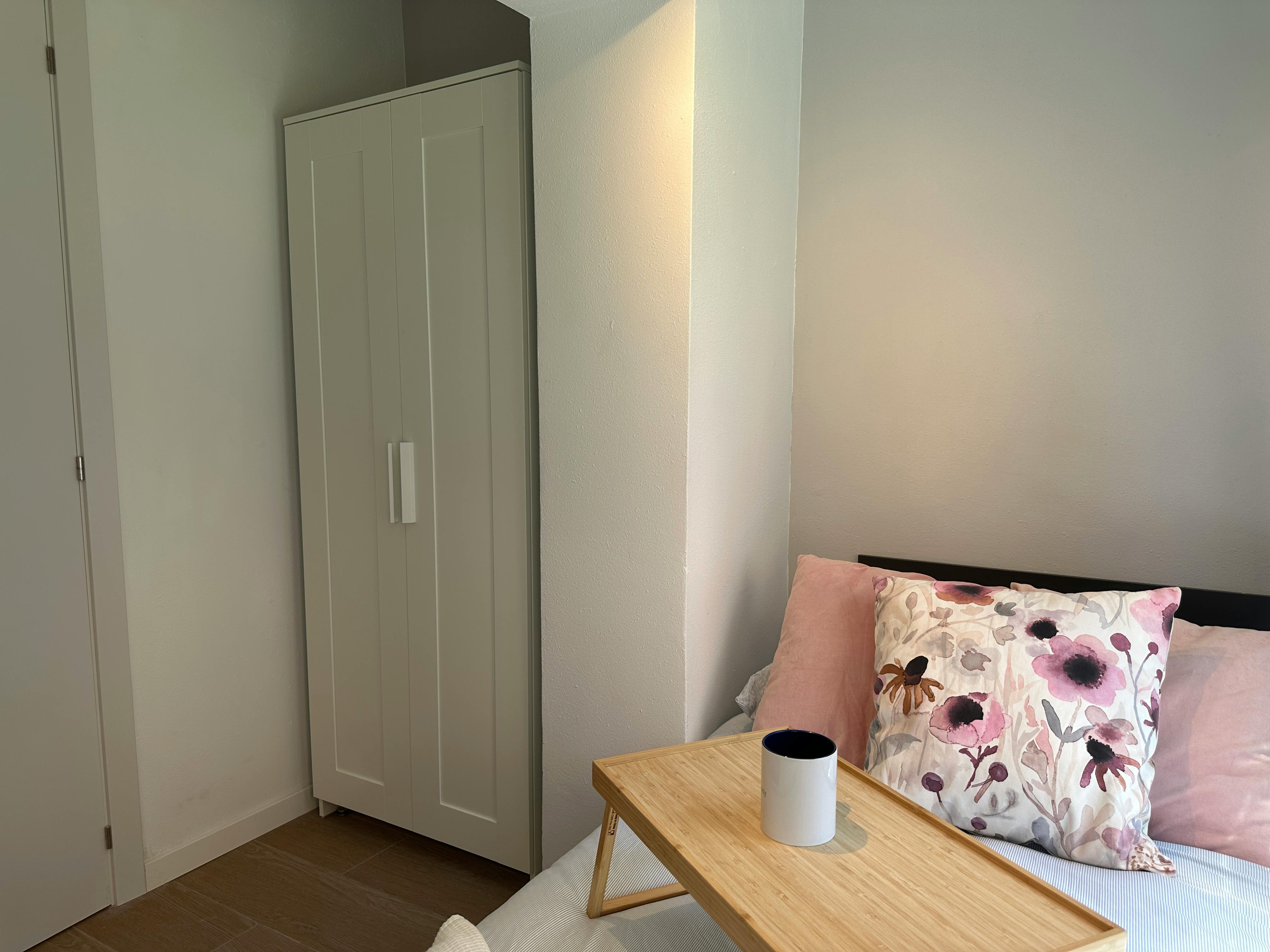 Single room Madrid, 1 bed — photo 6
