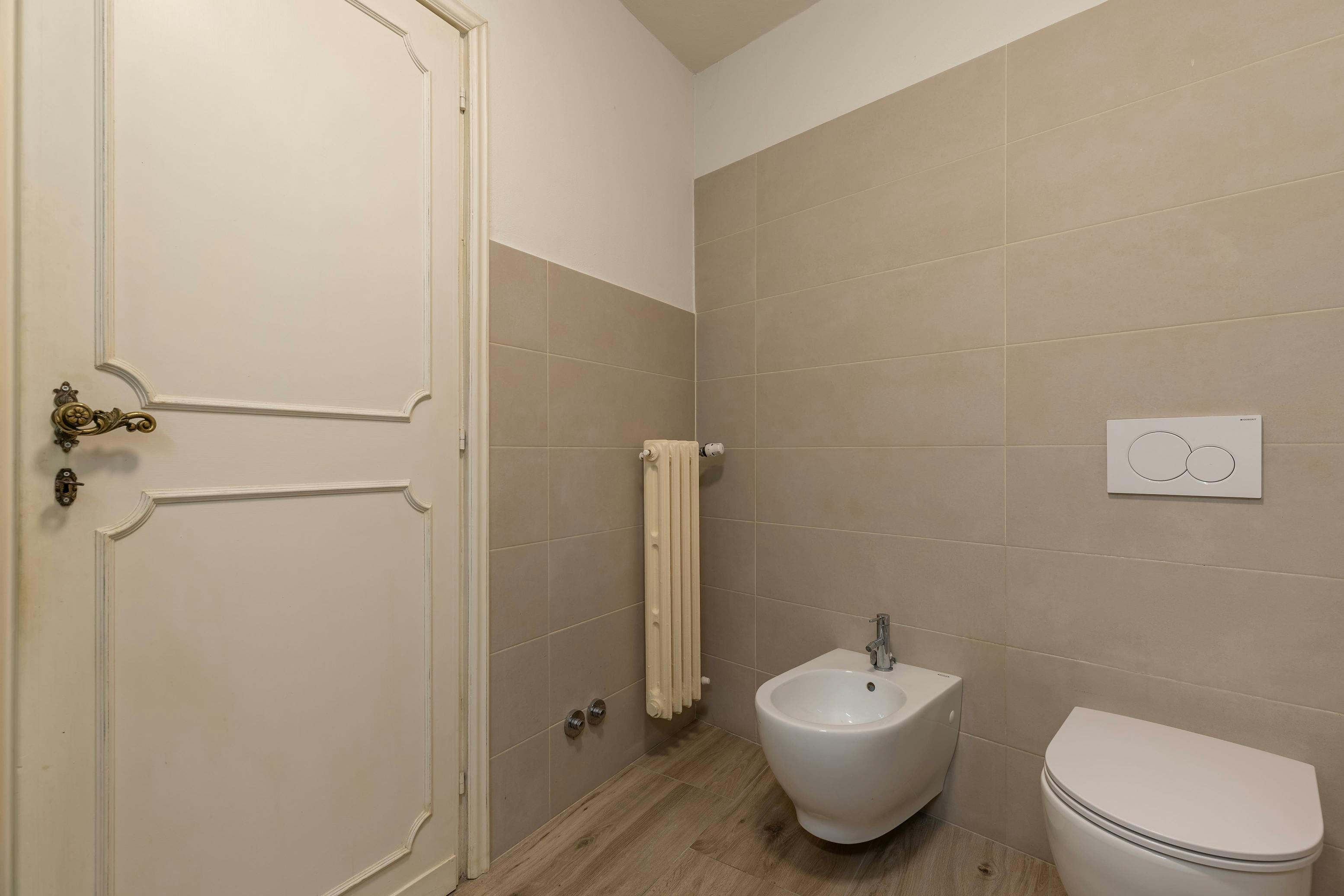 Single room Florence, 1 bed, 18m² — photo 22