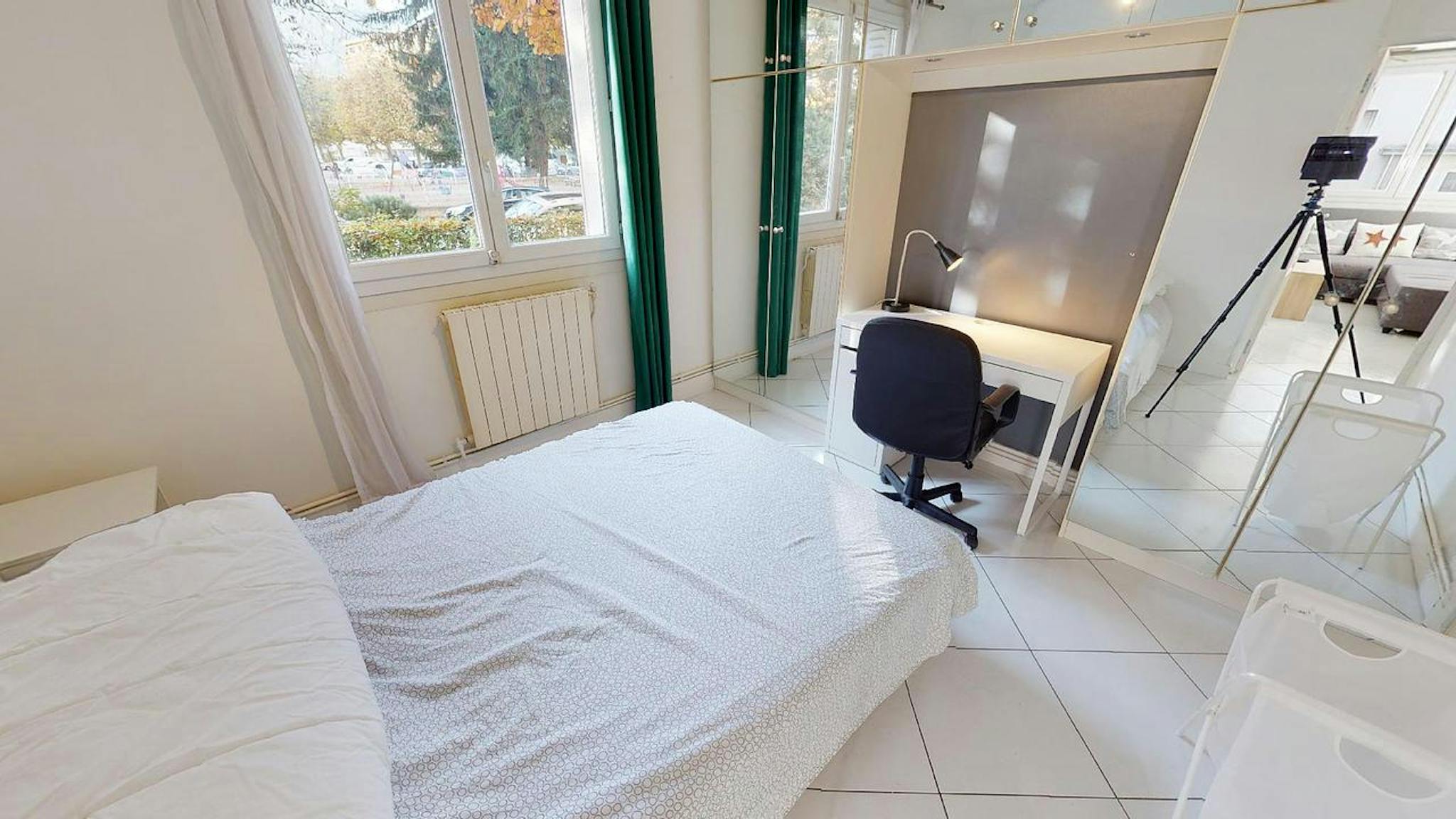 Rue Docteur Calmette, Grenoble preview