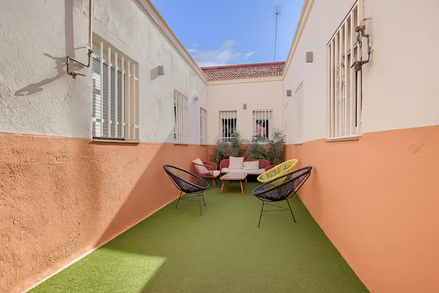 Private room in Calle Porthos, Madrid (1656421) room image 21