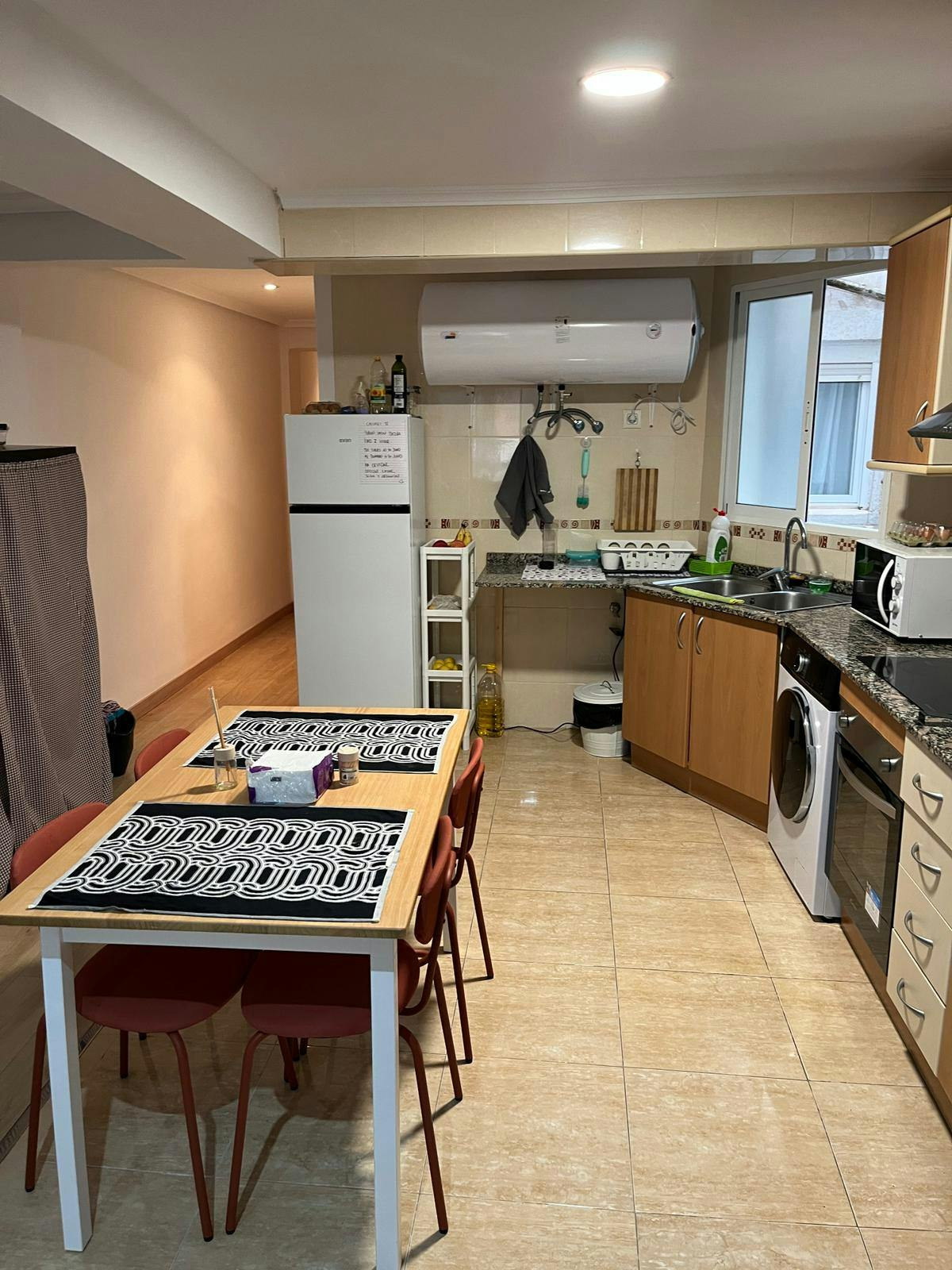 Single room Catarroja, 1 bed, 10m² — photo 9