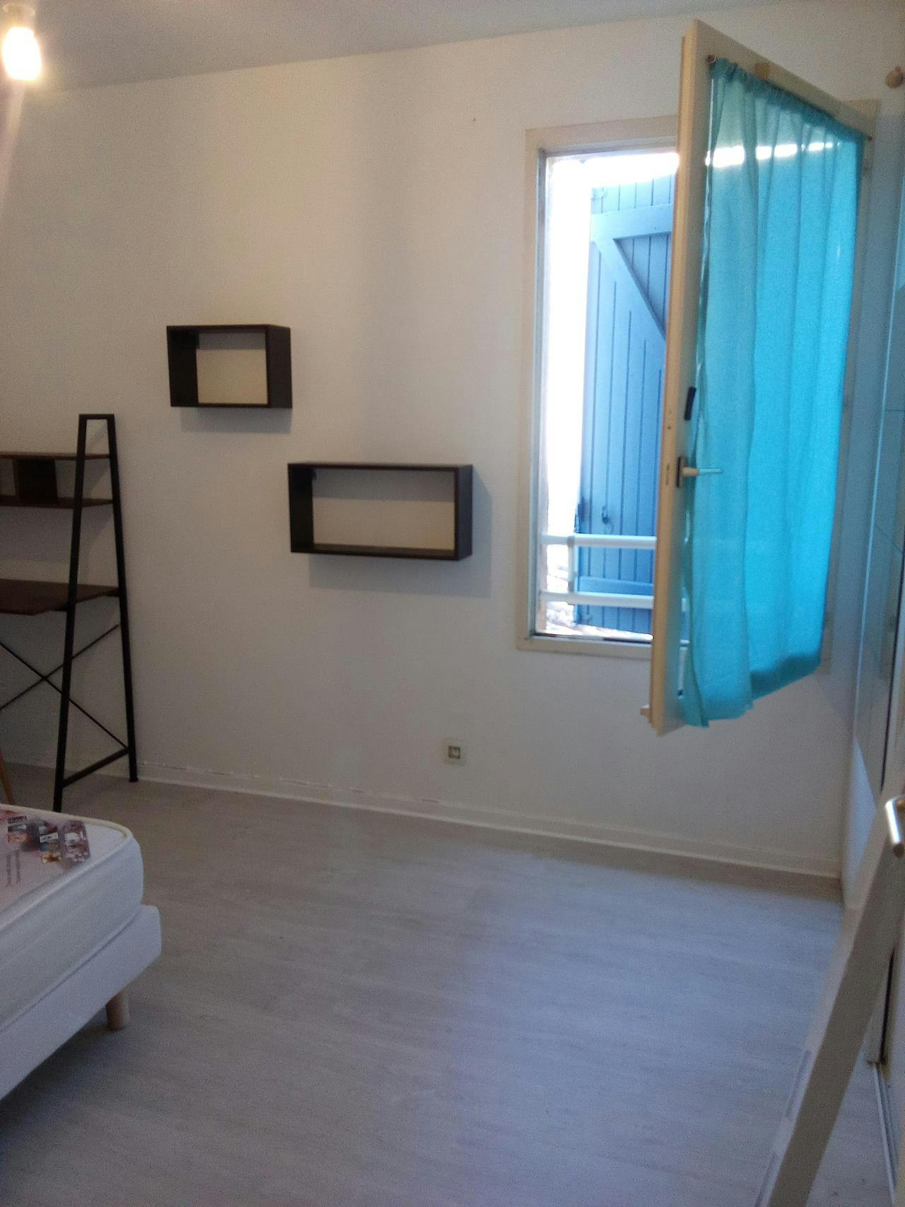 Private room for rent on Rue Henri Bonis, Toulouse - Vue 4