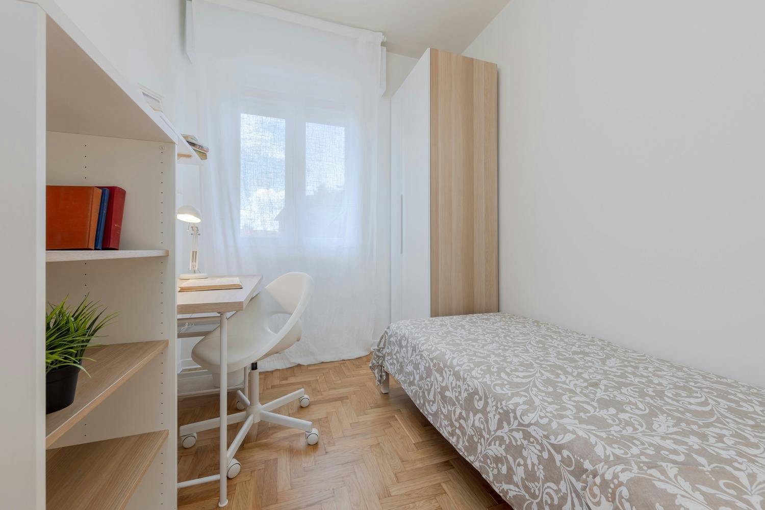 Privé kamer te huur voor € 390 per maand in Padova, Via Giovanni Pascoli