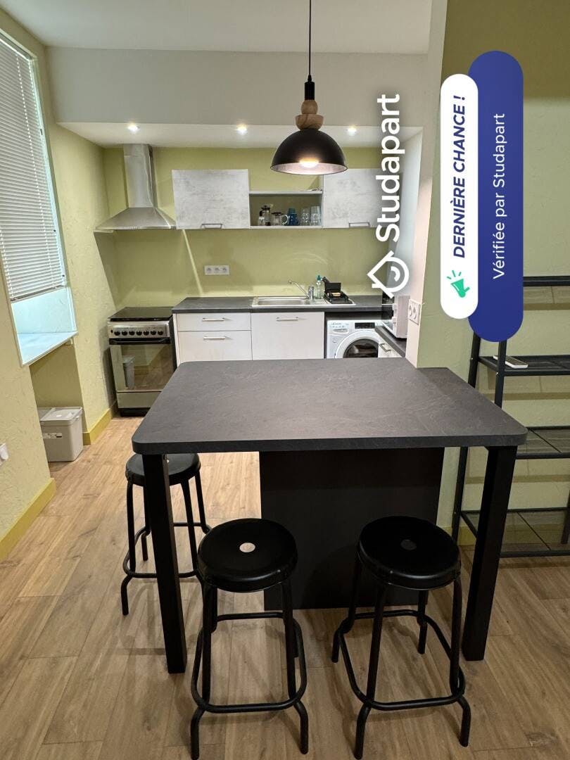 Appartement à louer pour 700 €/mois à Dijon, Rue Hernoux