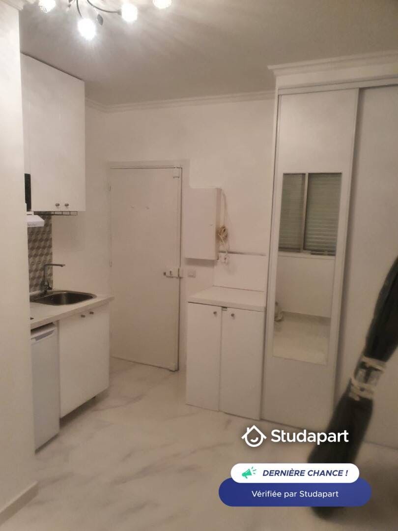 Apartment for rent on Boulevard du Général Leclerc, Neuilly-sur-Seine – pohled 3