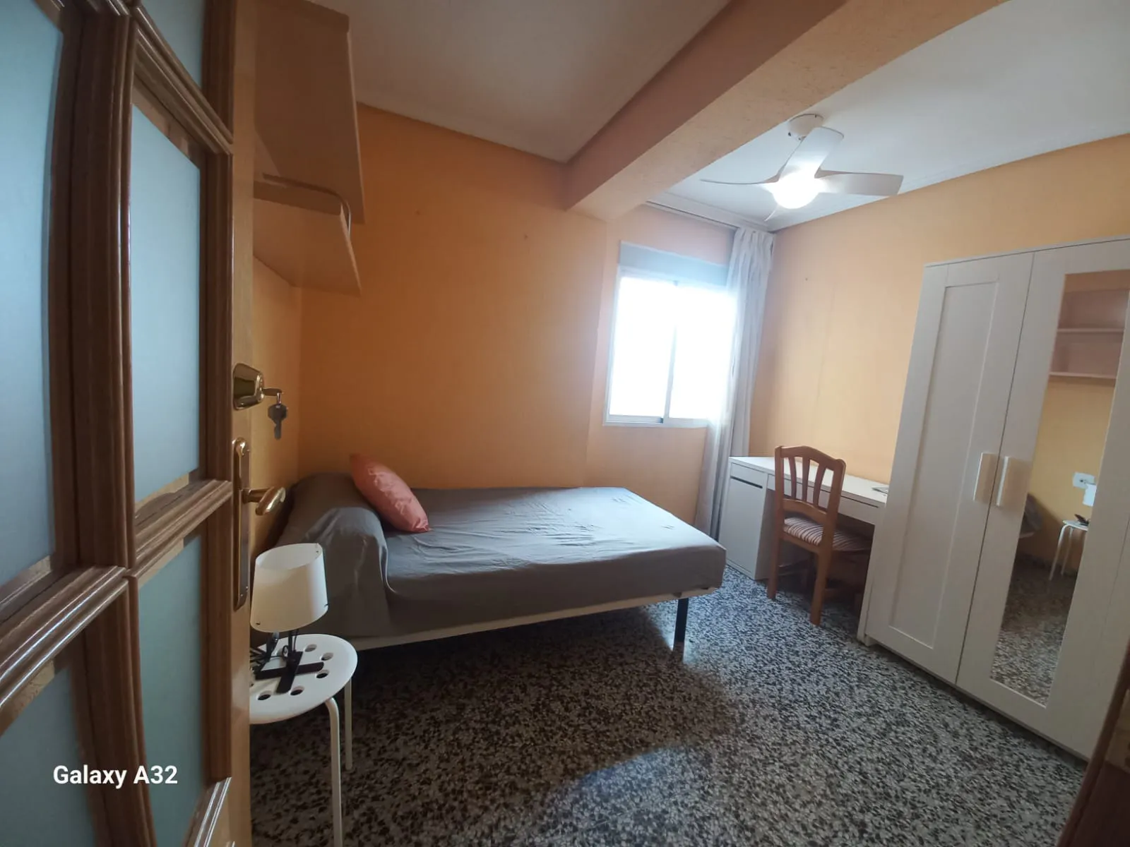 3-Bedroom Apartment in Carrer dels Sants Just i Pastor, Valencia (1656607) ROOM 4