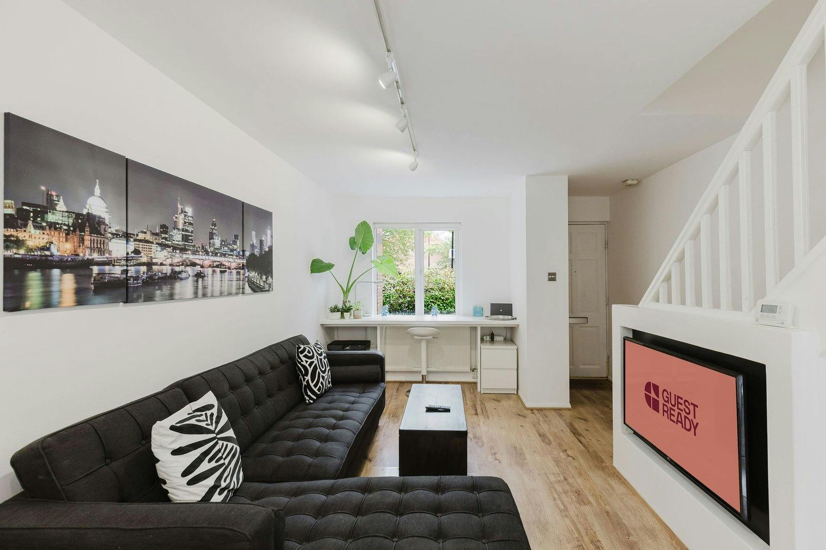 Apartment London, 2 beds — photo 2
